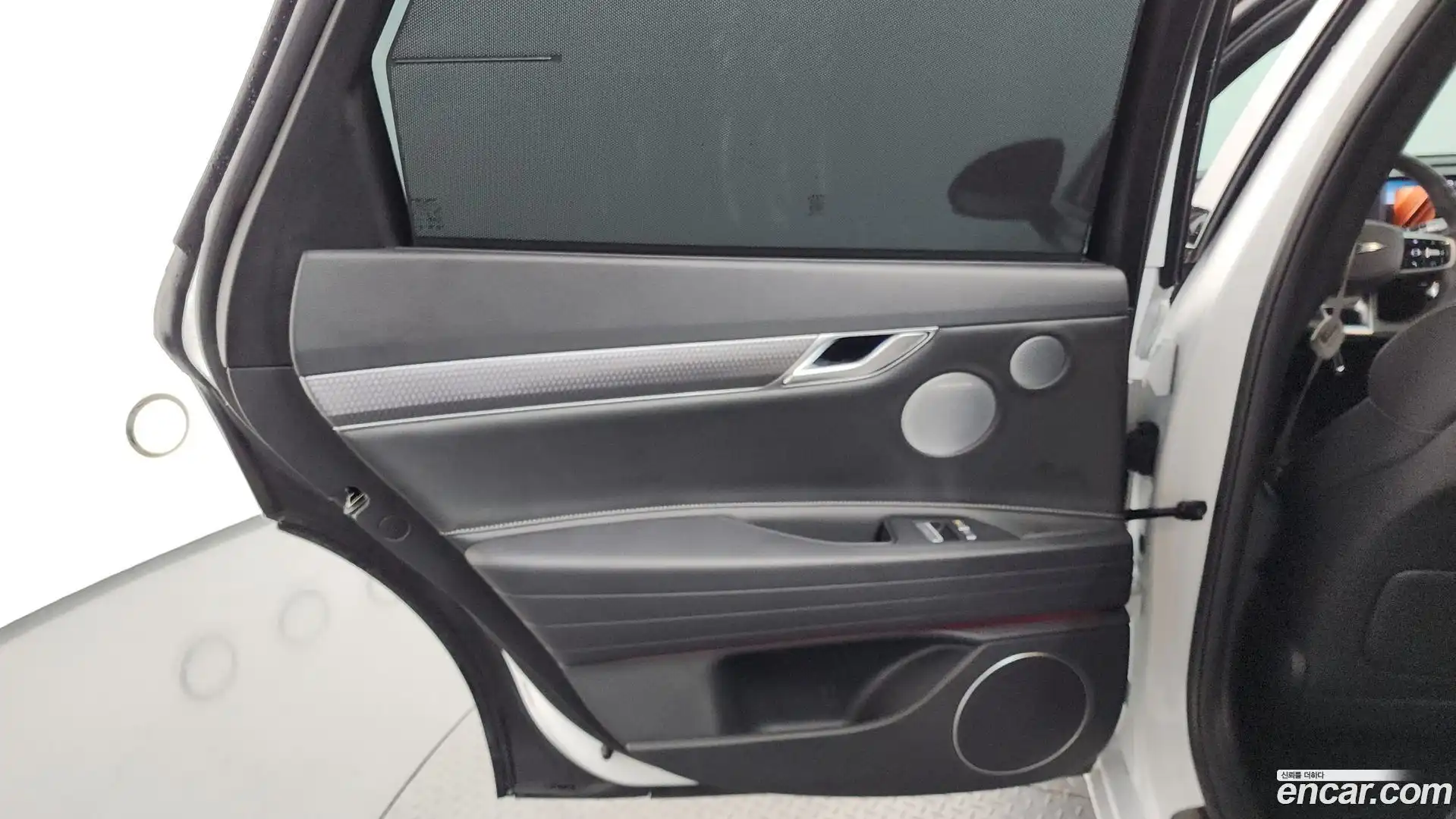 G80 Genesis 2025.7-INNER-035