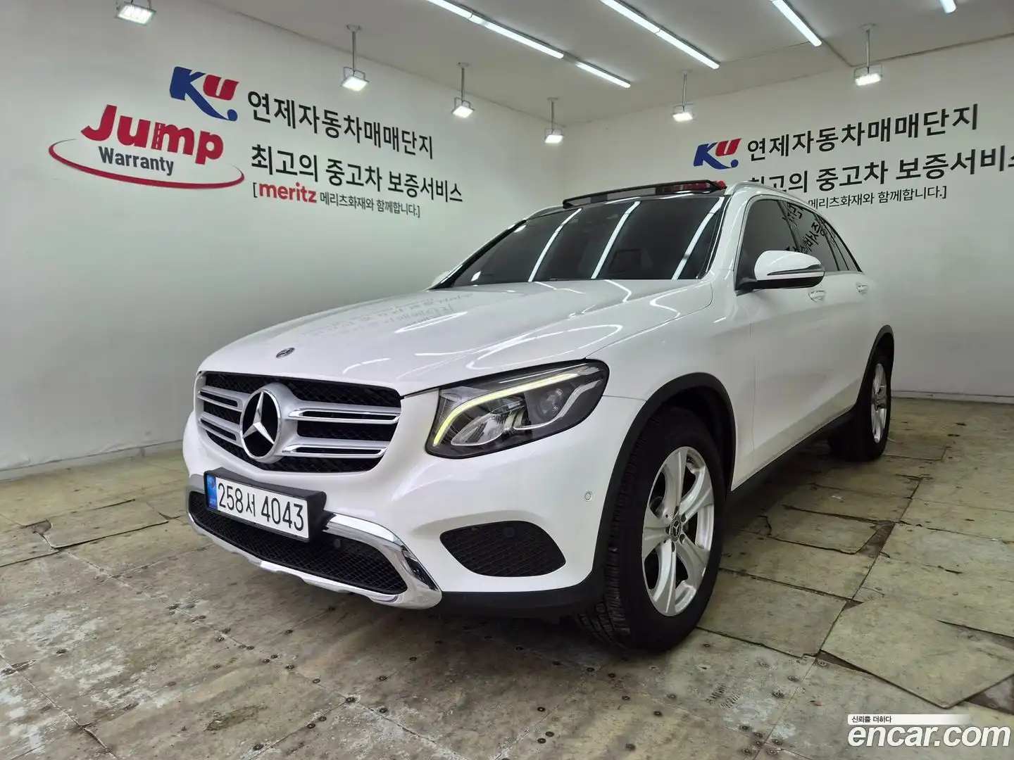 GLC-Class Mercedes-Benz 2018.1-OUTER-001