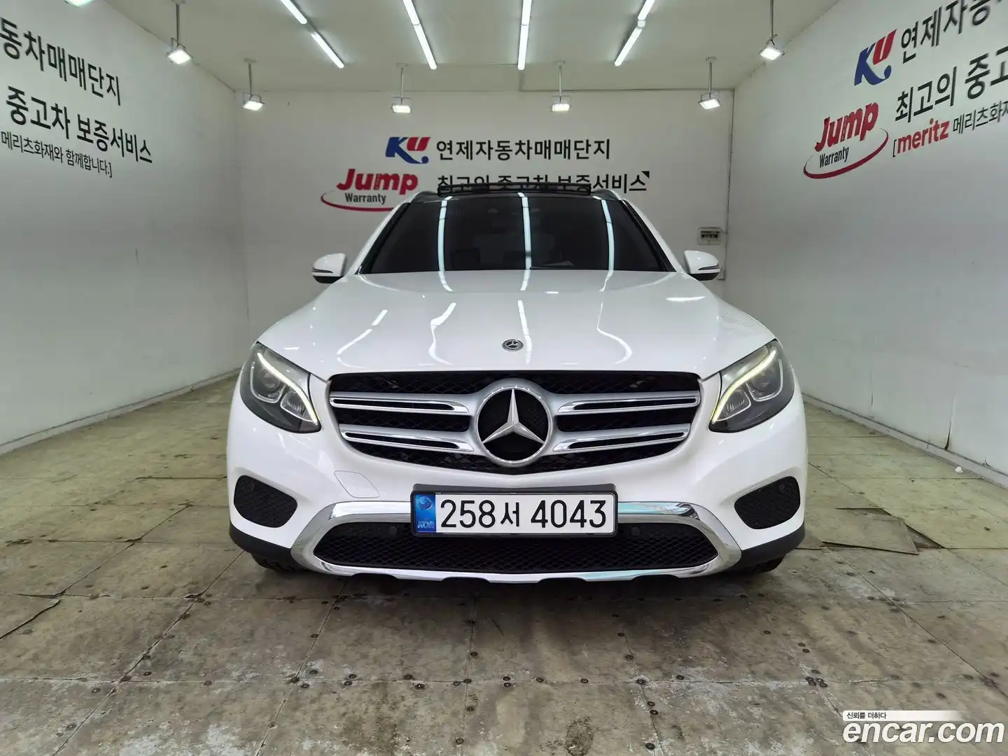 GLC-Class Mercedes-Benz 2018.1-OUTER-003