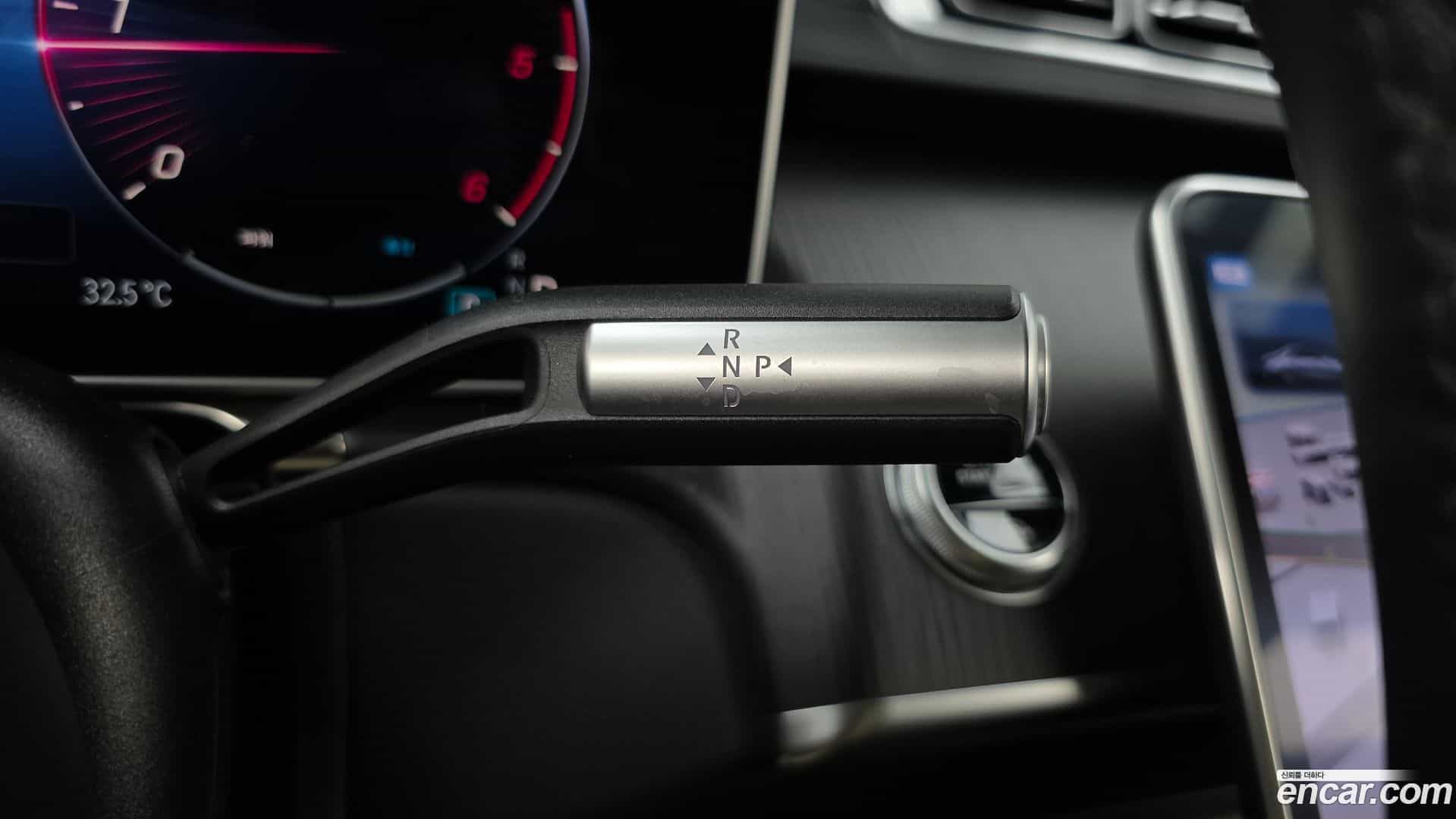 S-Class Mercedes-Benz 2025.0-INNER-009
