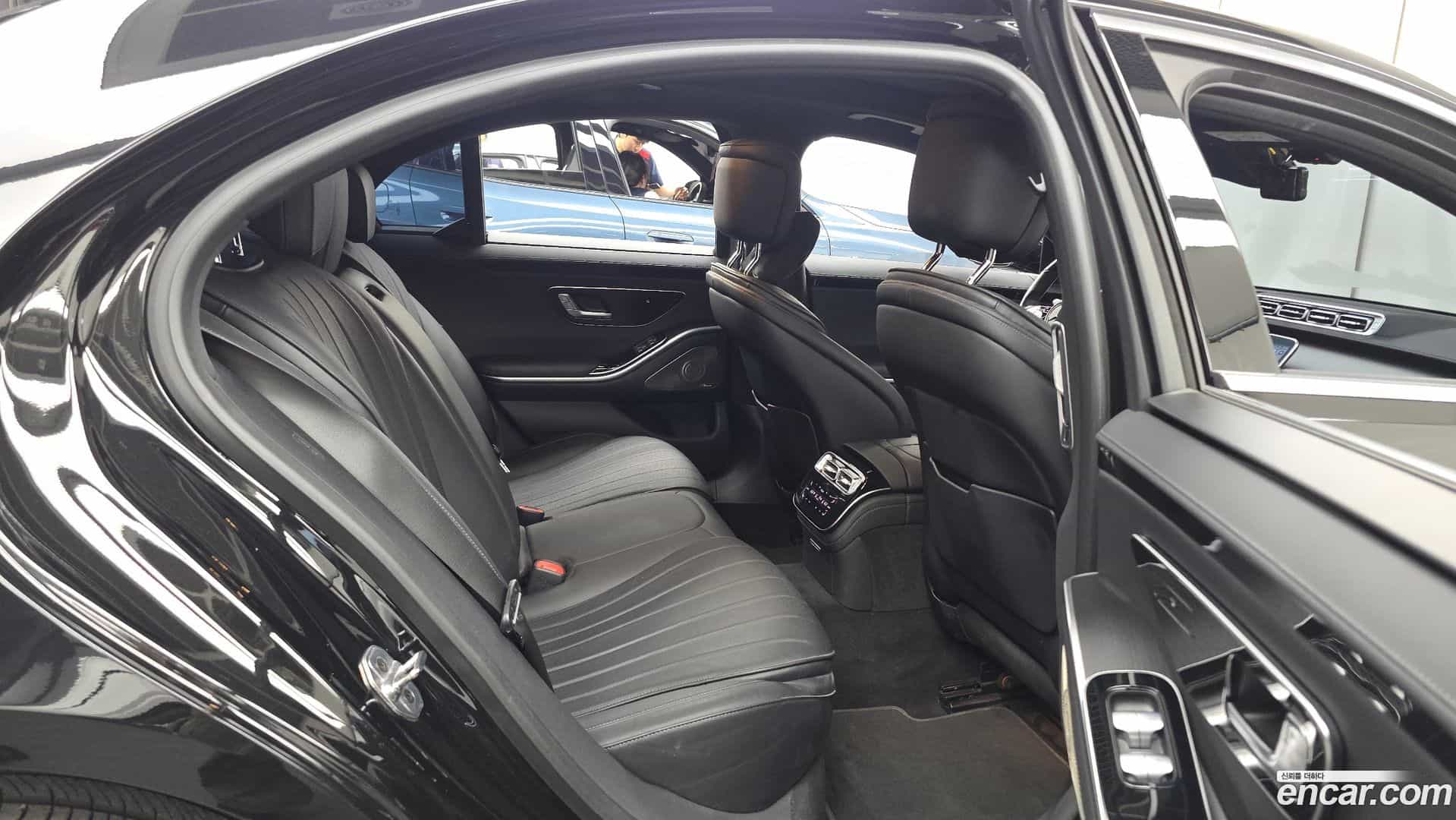 S-Class Mercedes-Benz 2025.0-OPTION-016