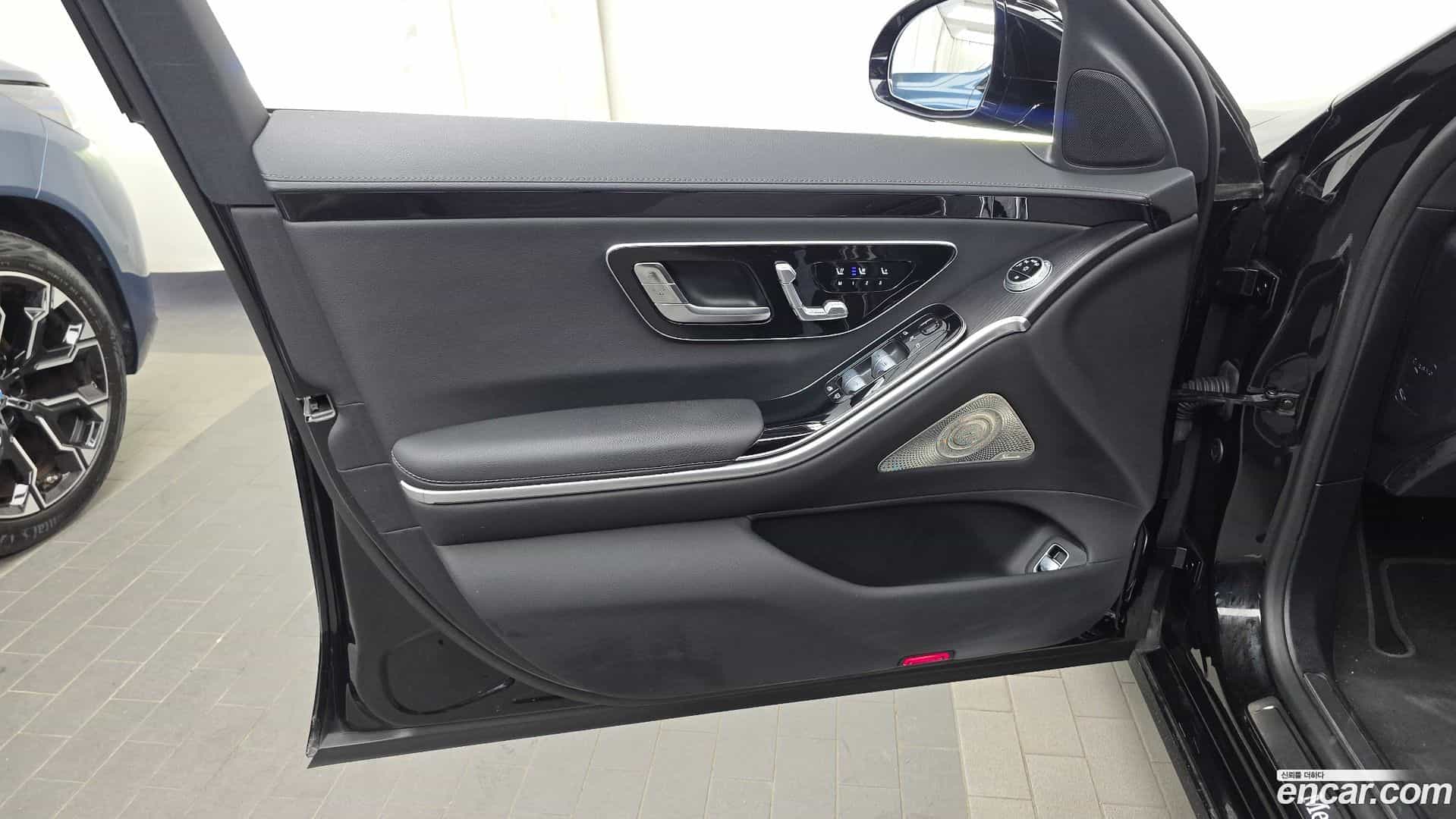 S-Class Mercedes-Benz 2025.0-INNER-034