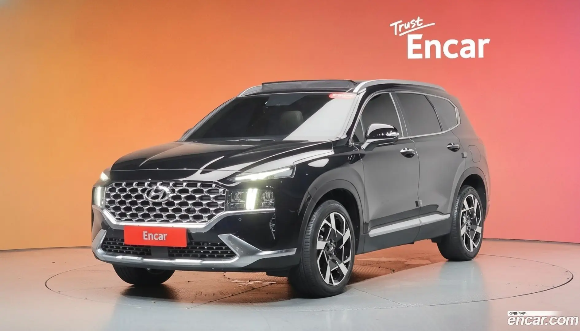 Main__Slider__Photo:Santafe Hyundai 2020.9-0