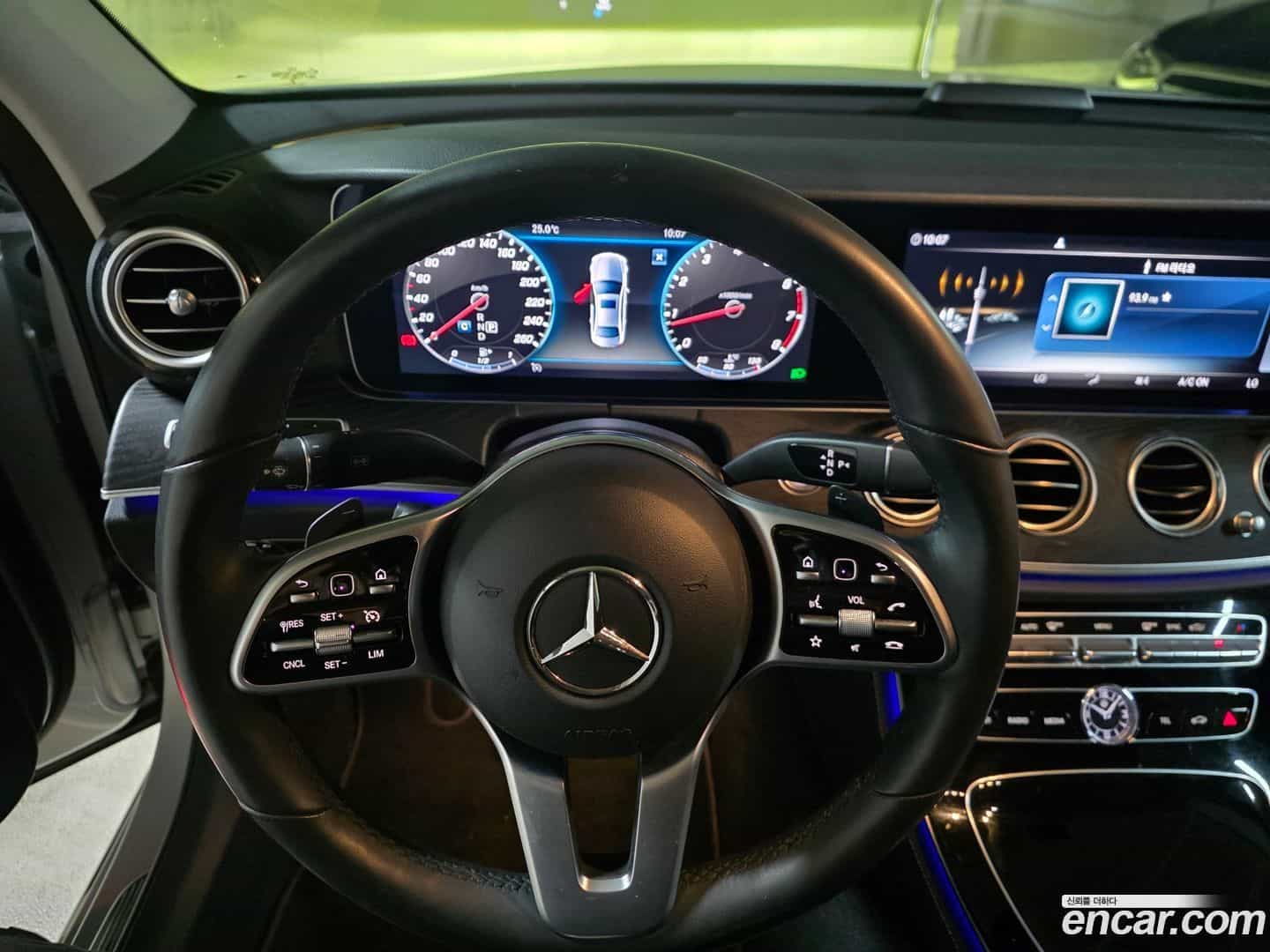 E-Class Mercedes-Benz 2019.3-OPTION-015