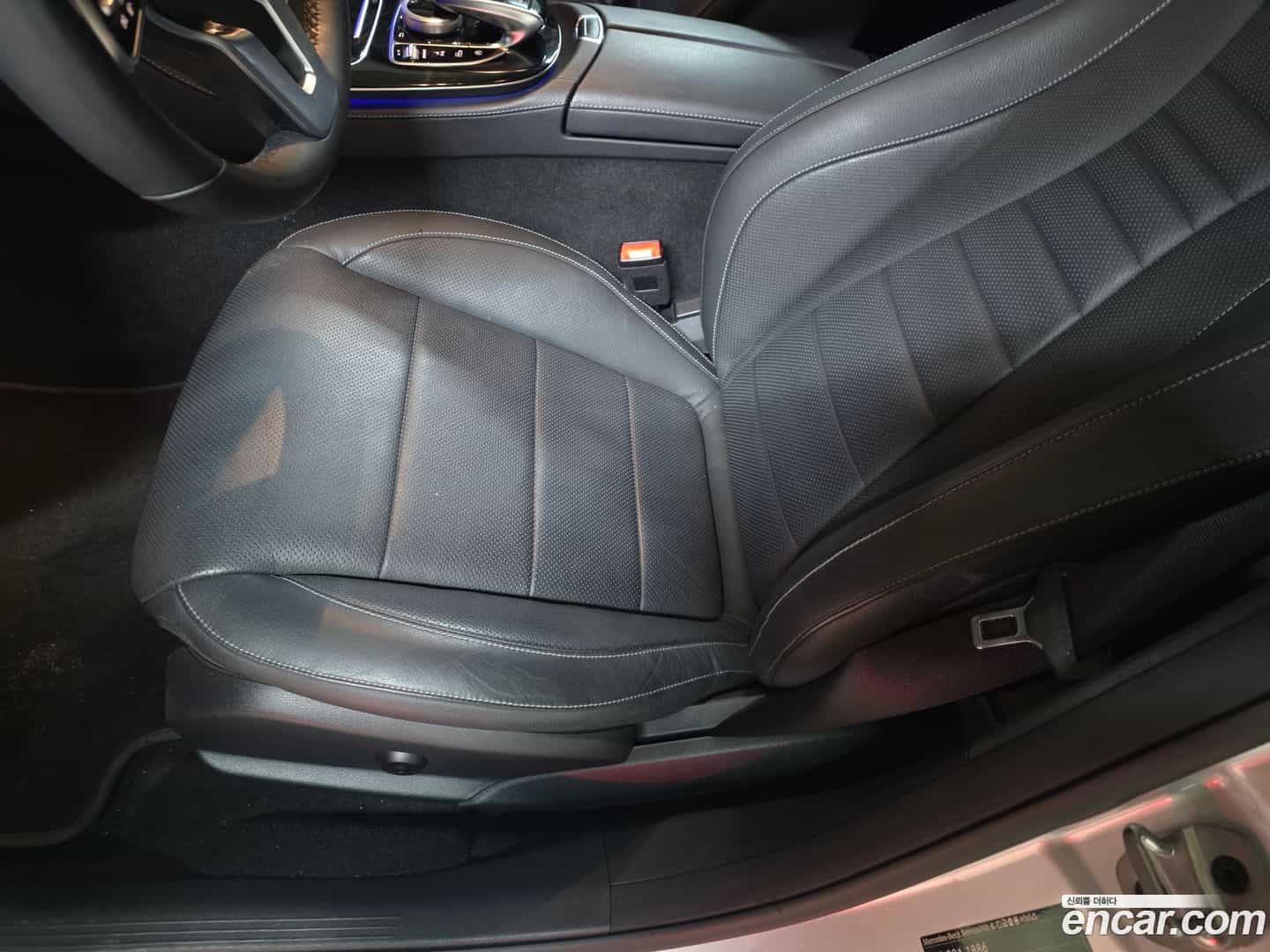 E-Class Mercedes-Benz 2019.3-OPTION-020