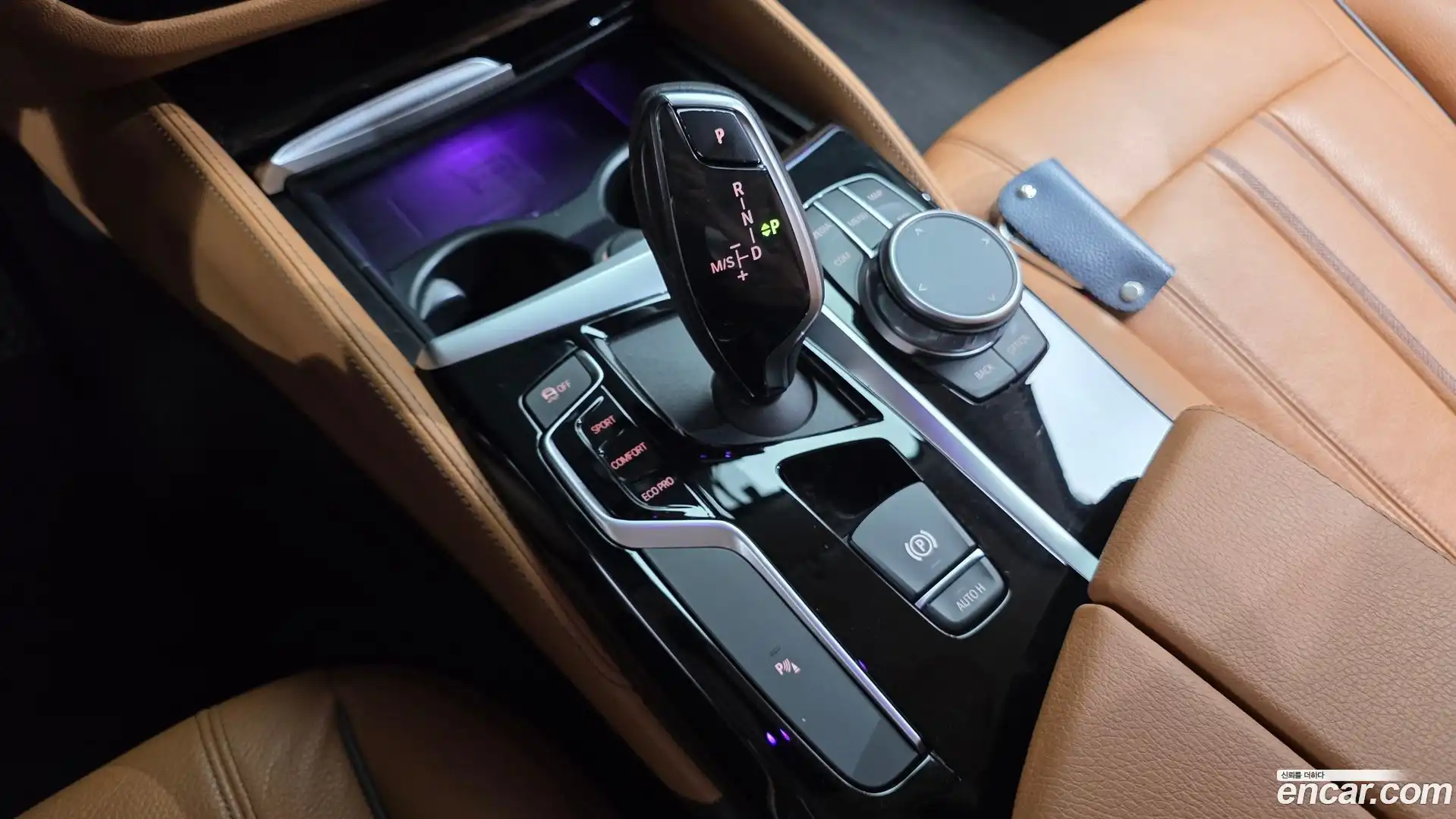 5-Series BMW 2020.3-INNER-009