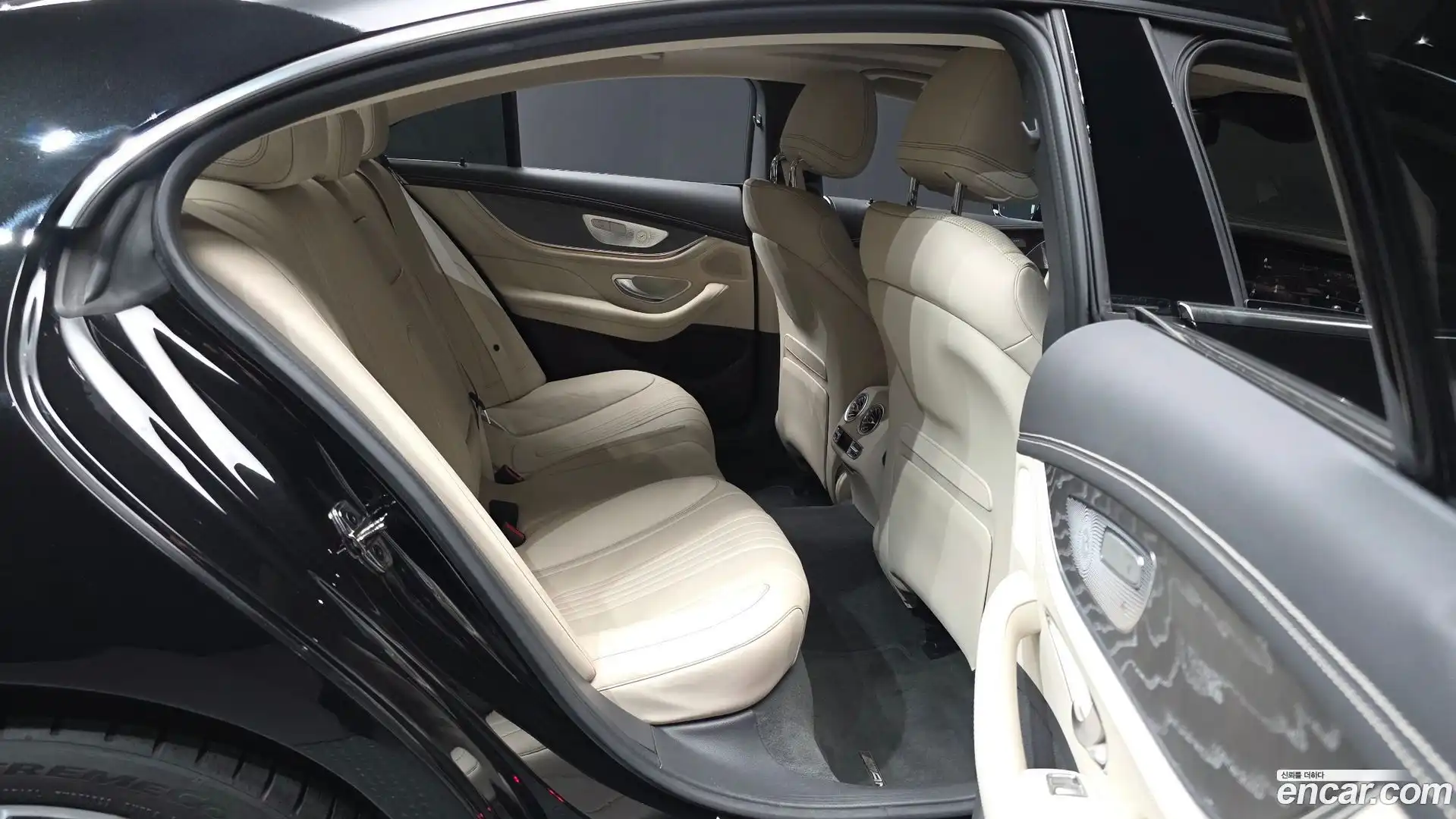 CLS-Class Mercedes-Benz 2023.2-OPTION-016