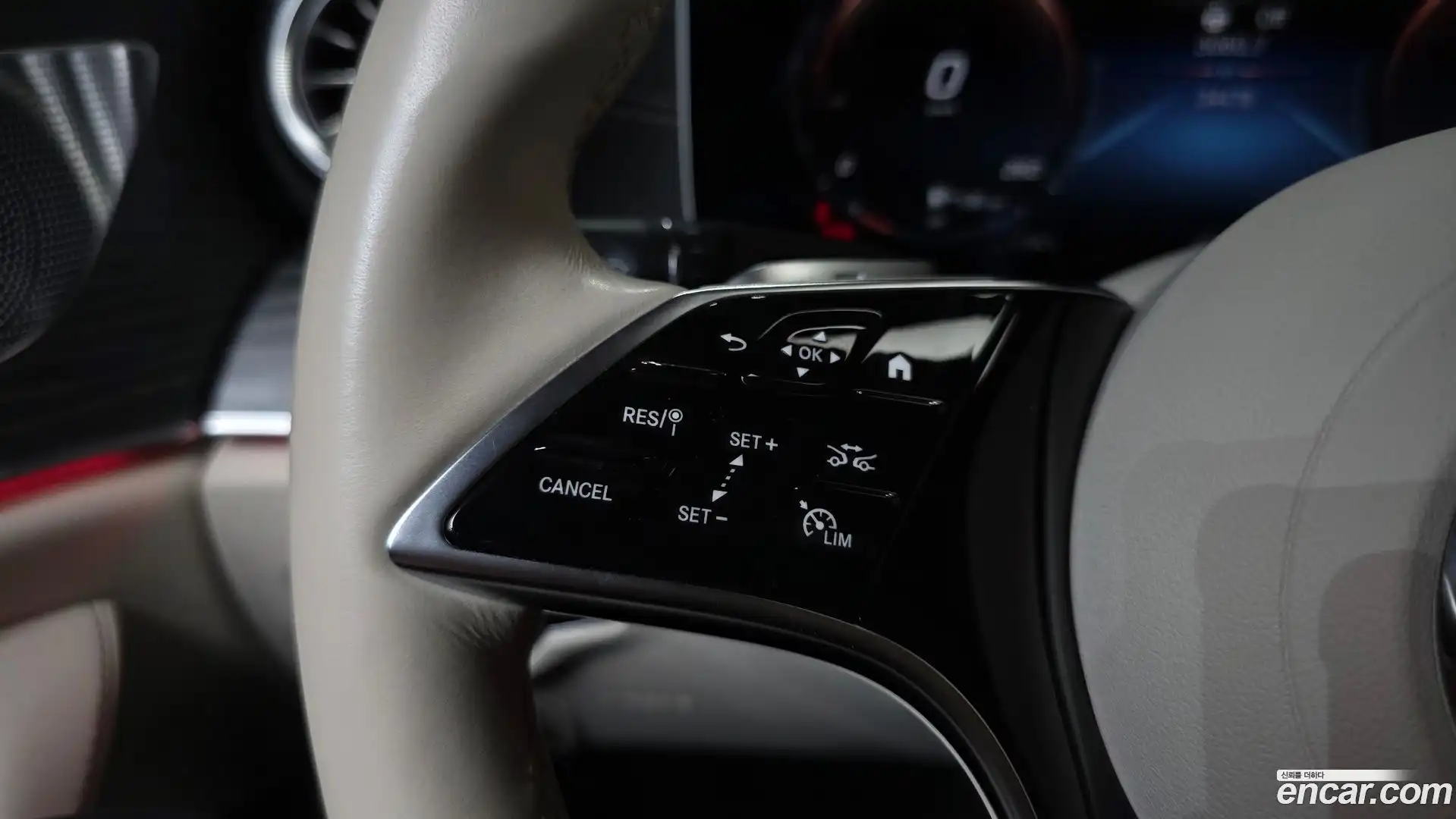 CLS-Class Mercedes-Benz 2023.2-OPTION-048