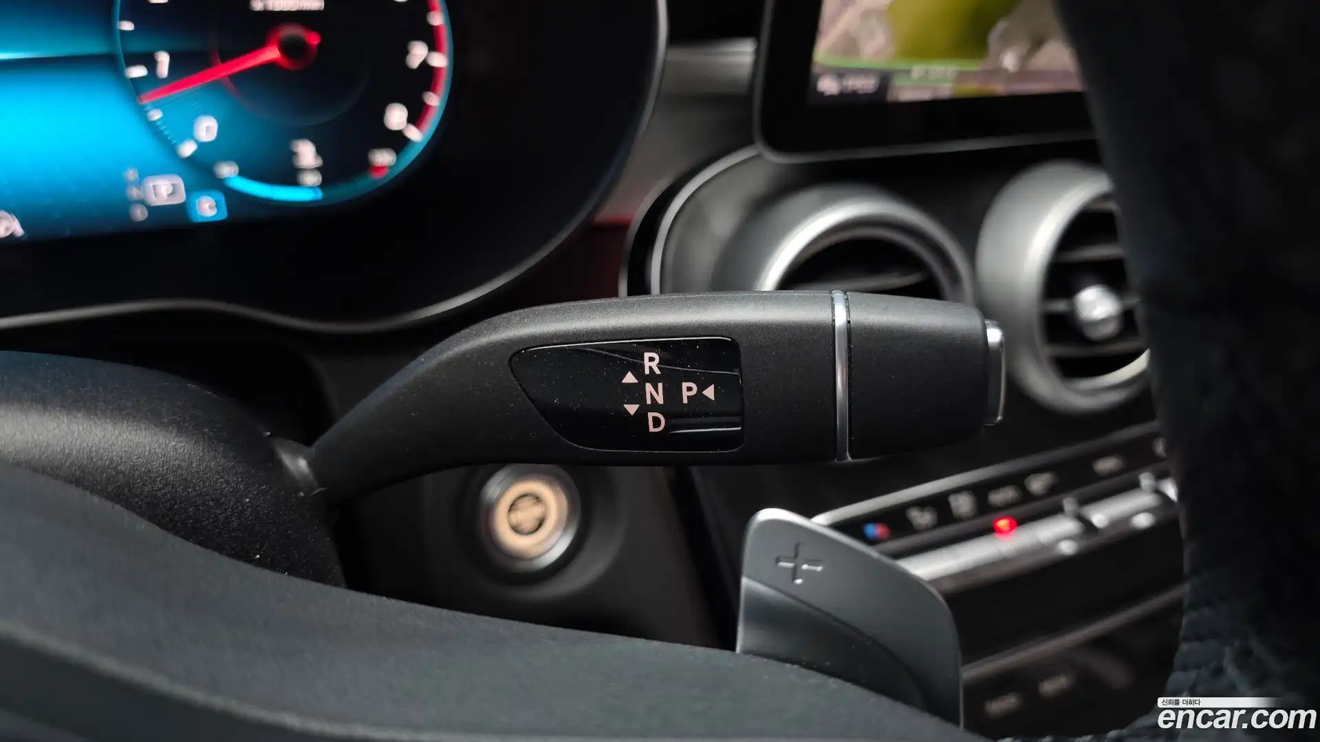 C-Class Mercedes-Benz 2023.7-INNER-009