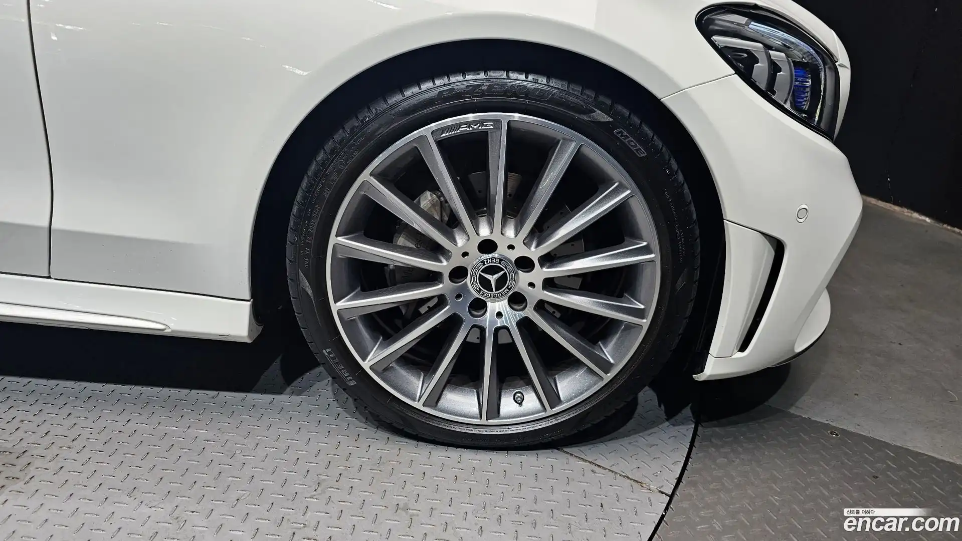 C-Class Mercedes-Benz 2023.7-OUTER-031
