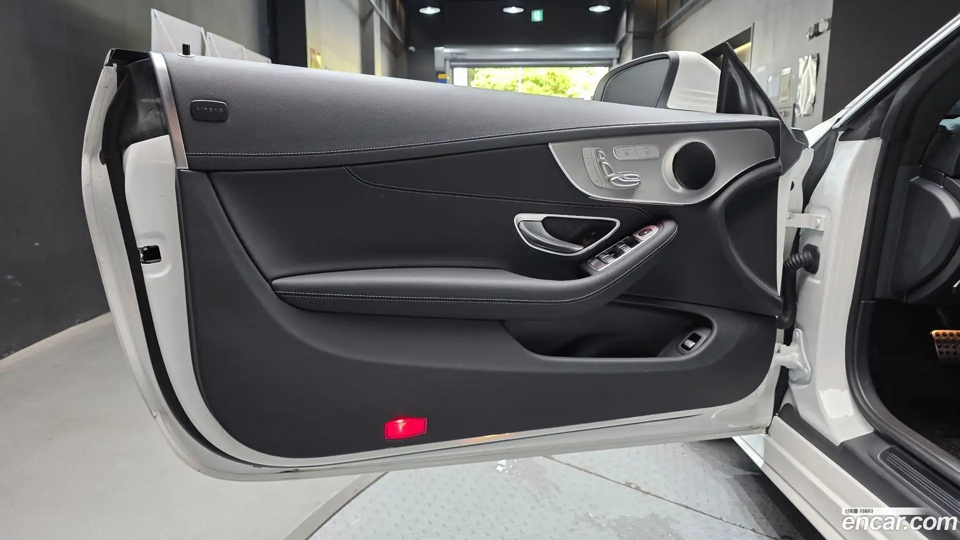 C-Class Mercedes-Benz 2023.7-INNER-034