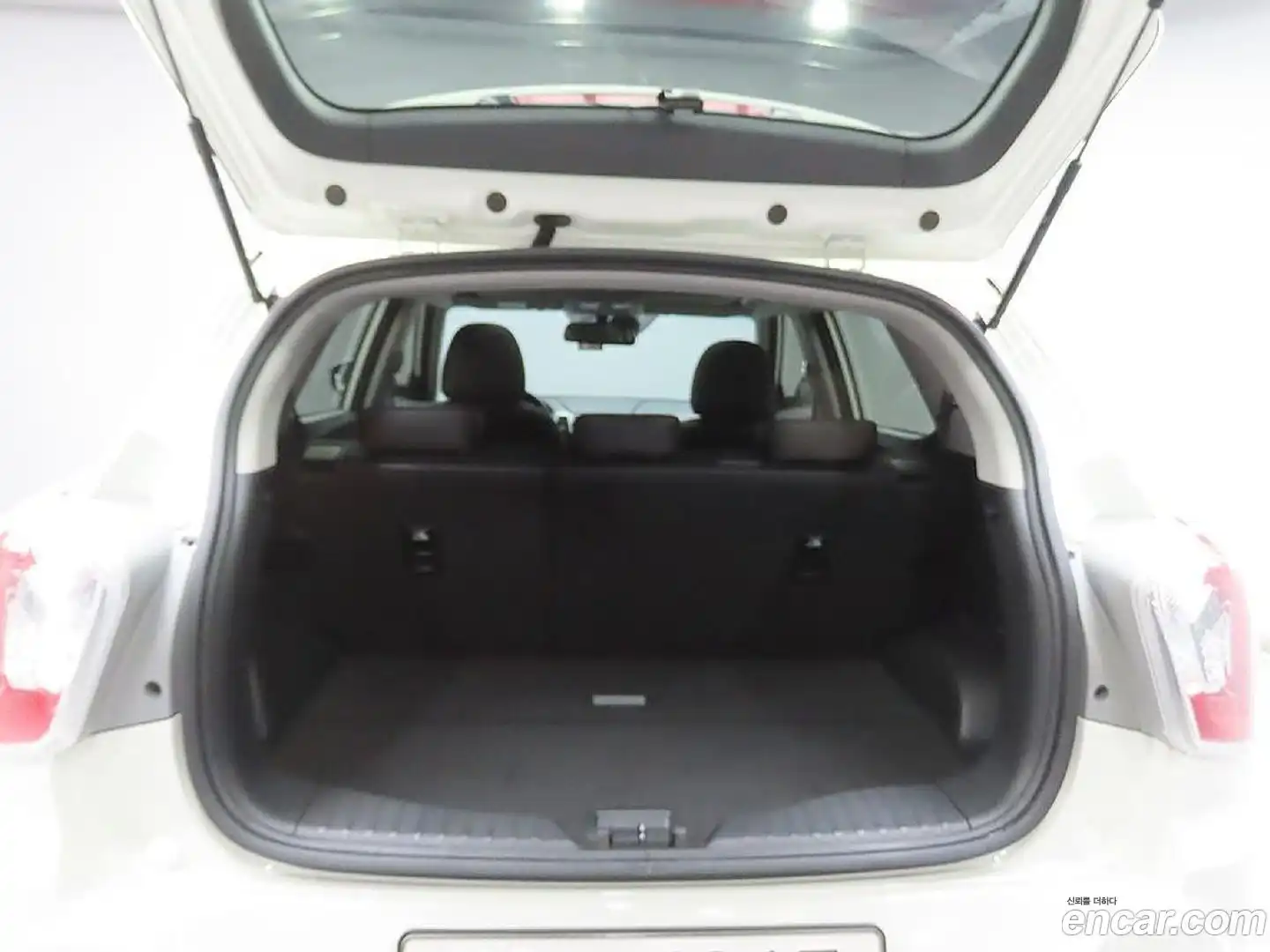 TIBOLI KG Mobility 2018.10-INNER-009