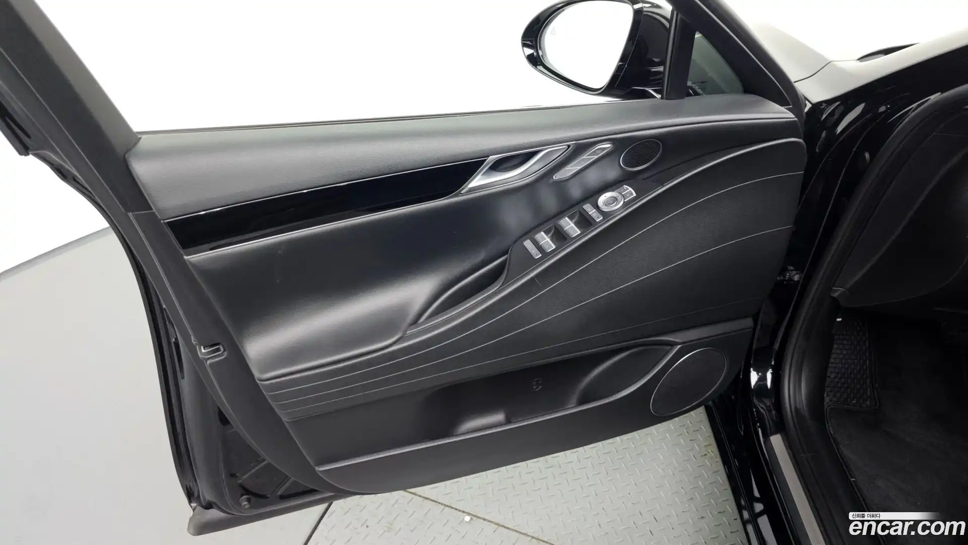 G80 Genesis 2022.8-INNER-034