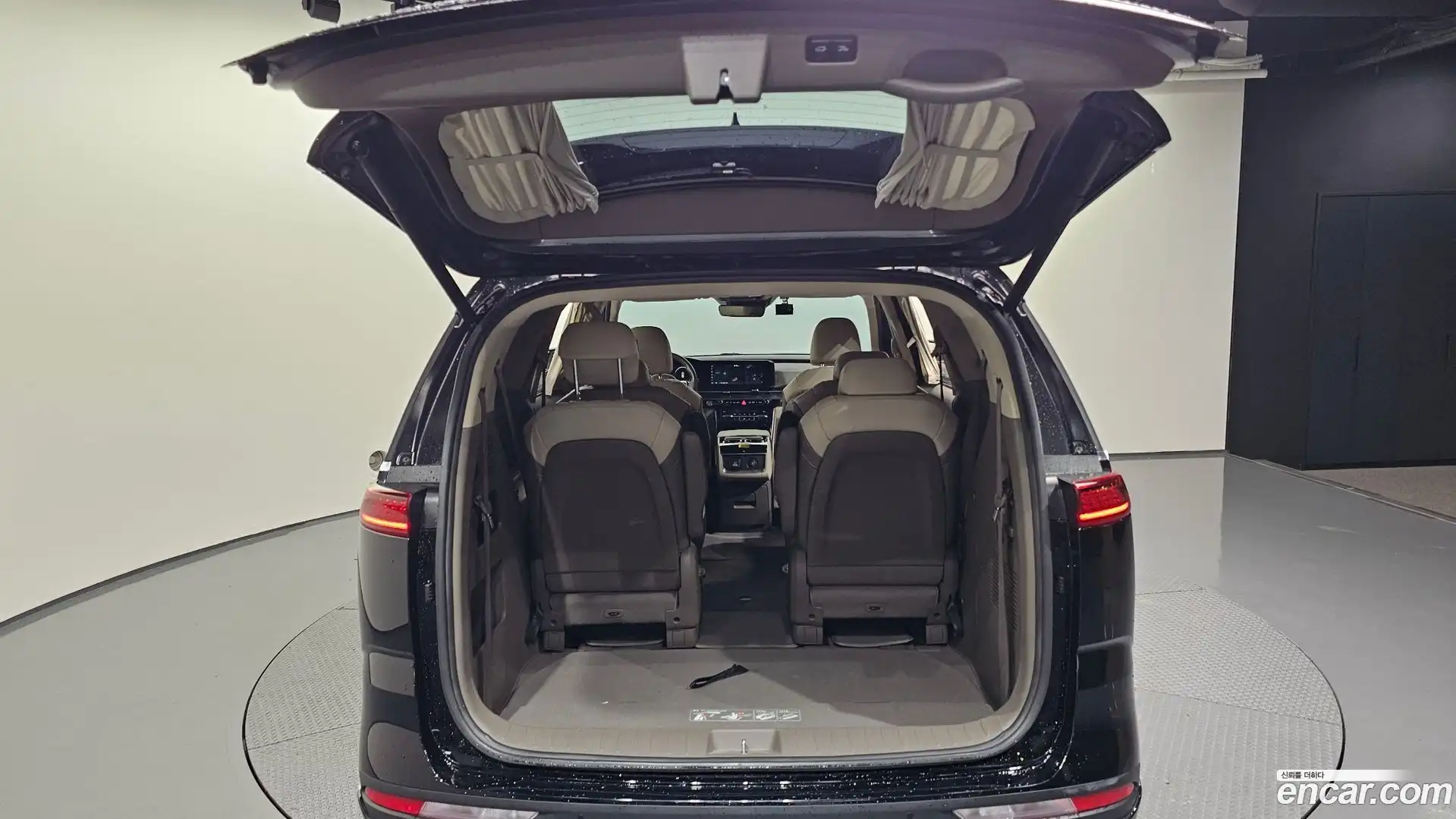 Canival Kia 2021.6-OPTION-024