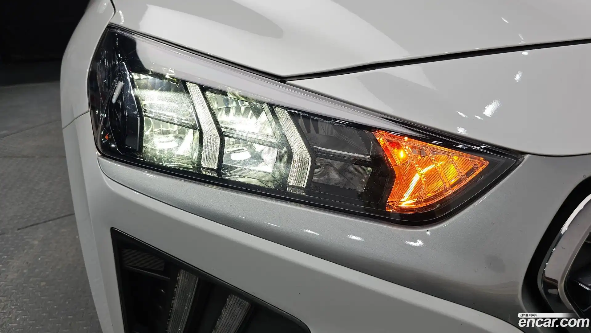Ioniq Hyundai 2020.2-OUTER-032