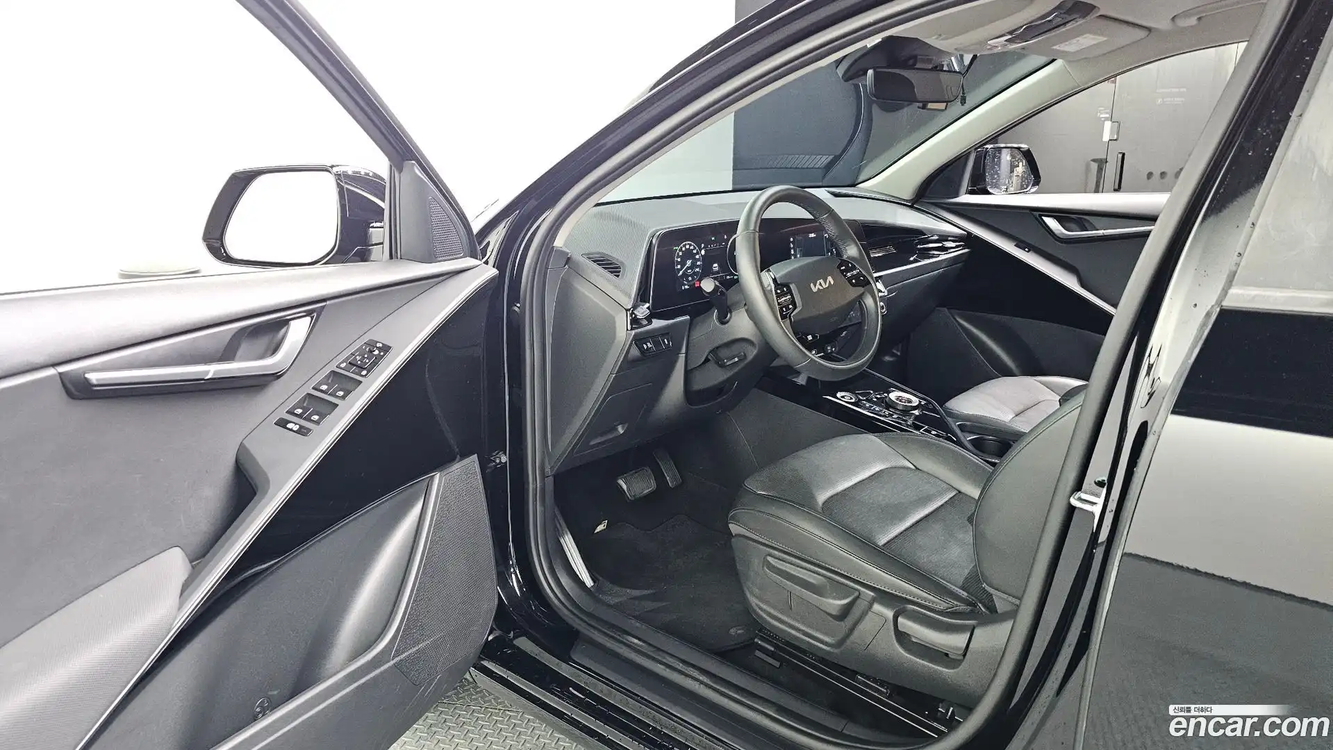 Niro Kia 2023.1-INNER-010