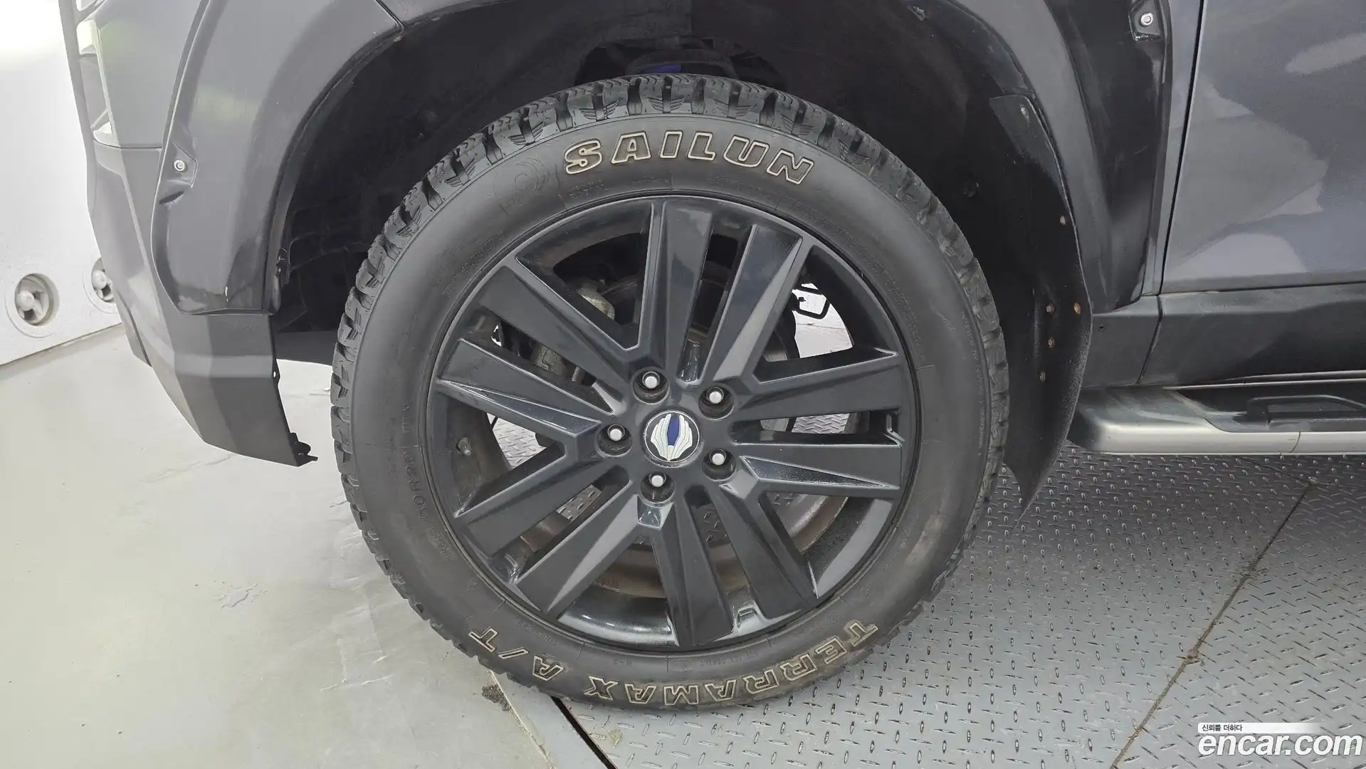 Rexton KG Mobility 2018.1-OUTER-005