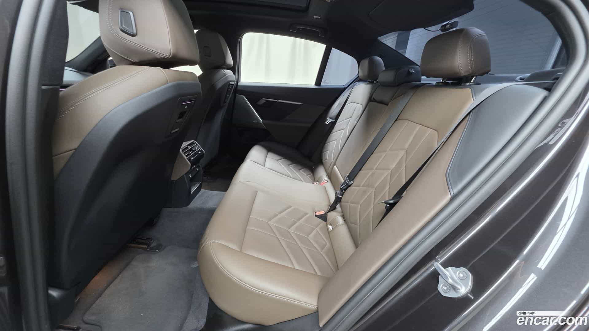 5-Series BMW 2023.10-OPTION-016