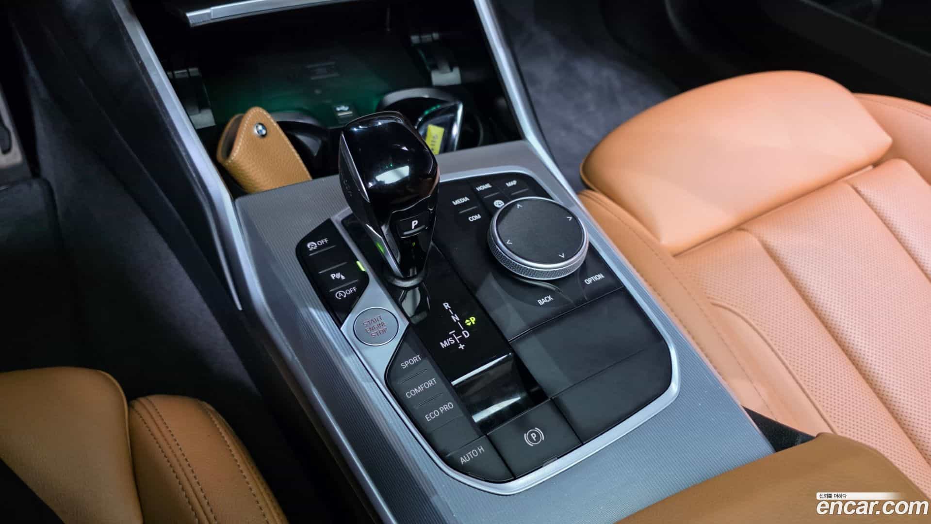 3-Series BMW 2022.5-INNER-009