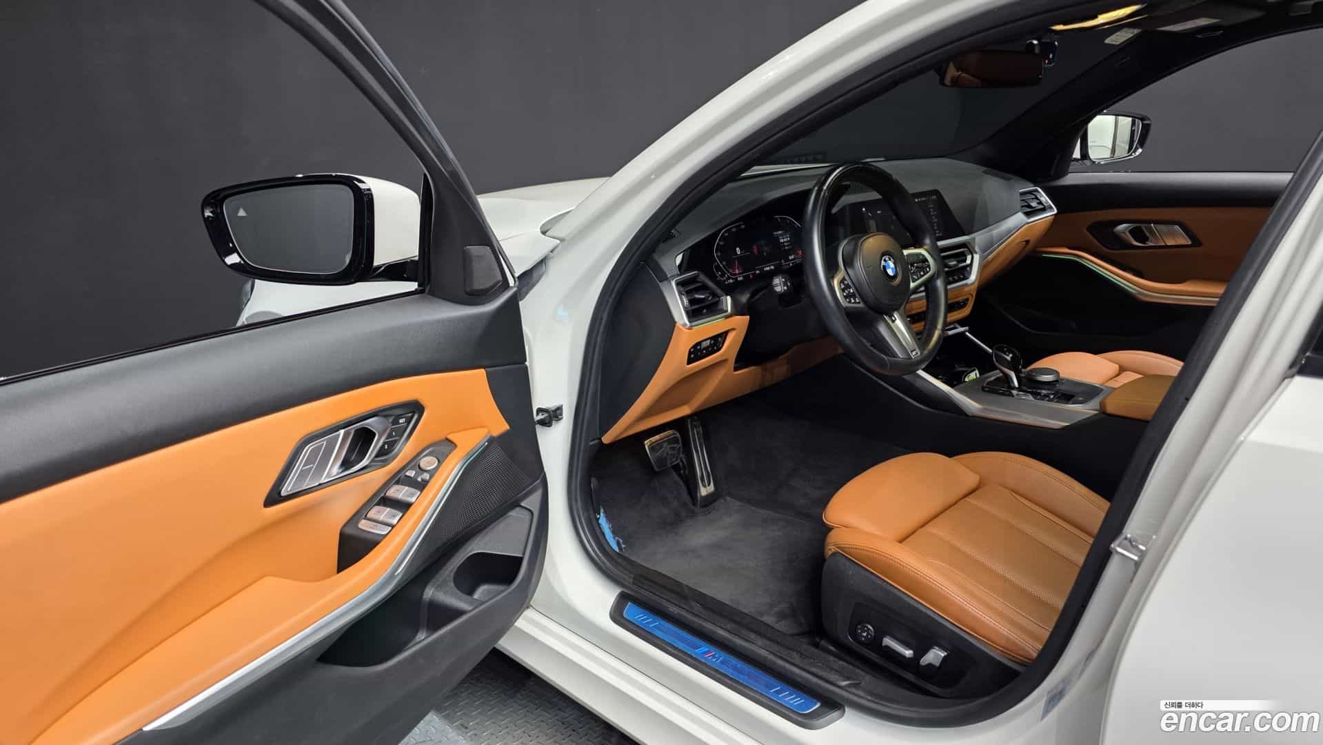 3-Series BMW 2022.5-INNER-010