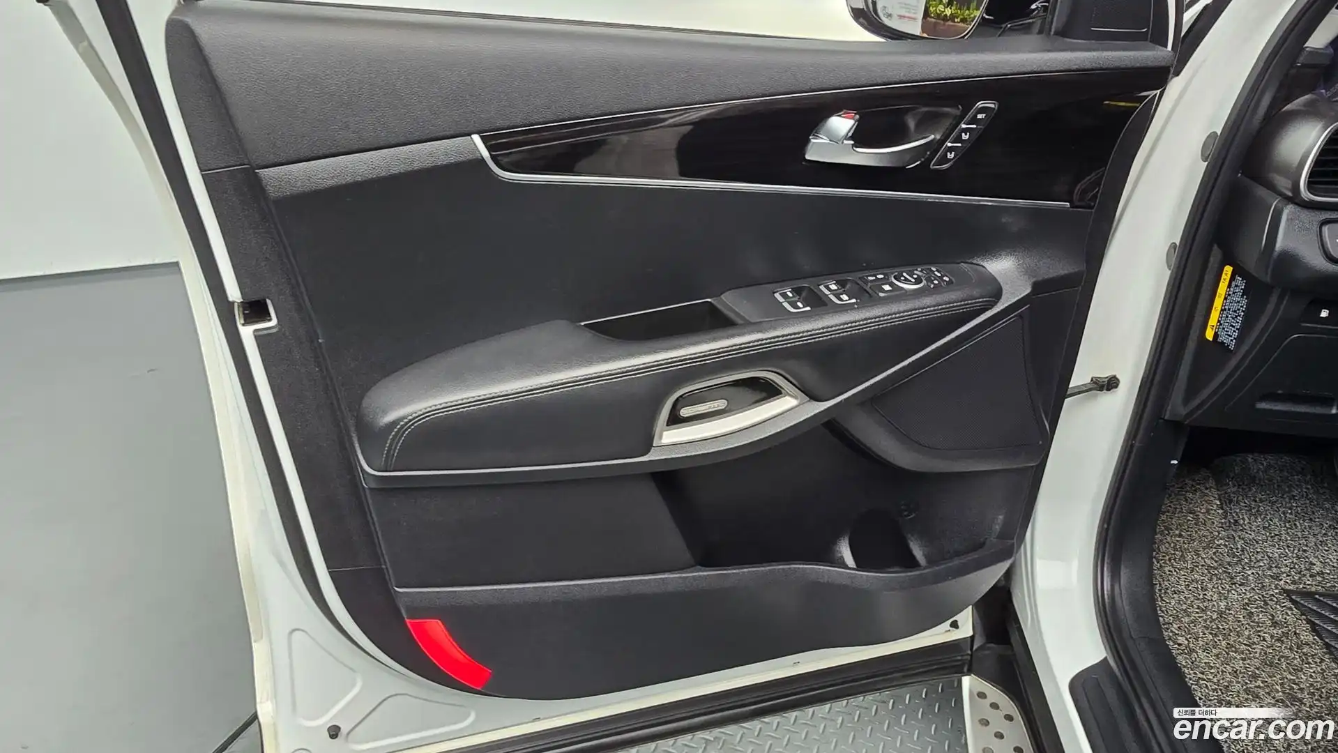 Sorento Kia 2019.5-INNER-034