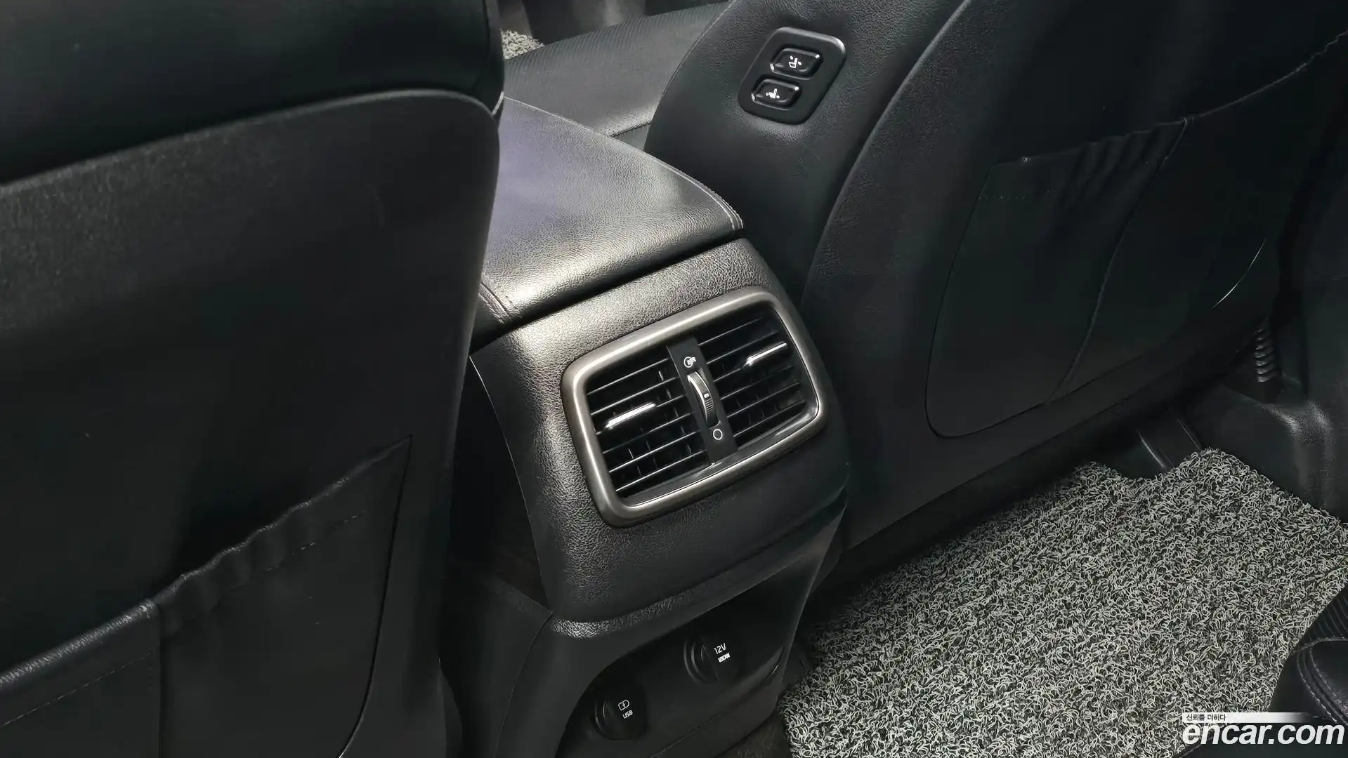 Sorento Kia 2019.5-OPTION-040