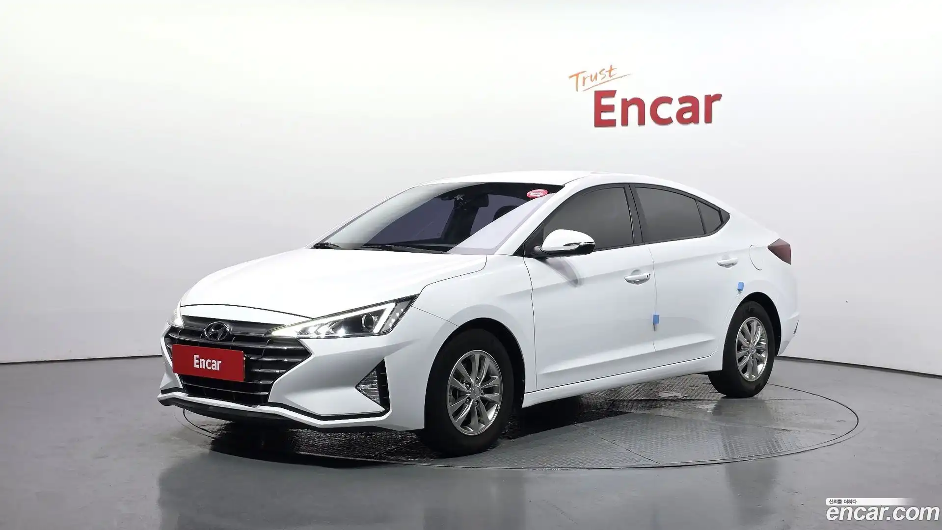 AVANTE Hyundai 2019.9-OUTER-001