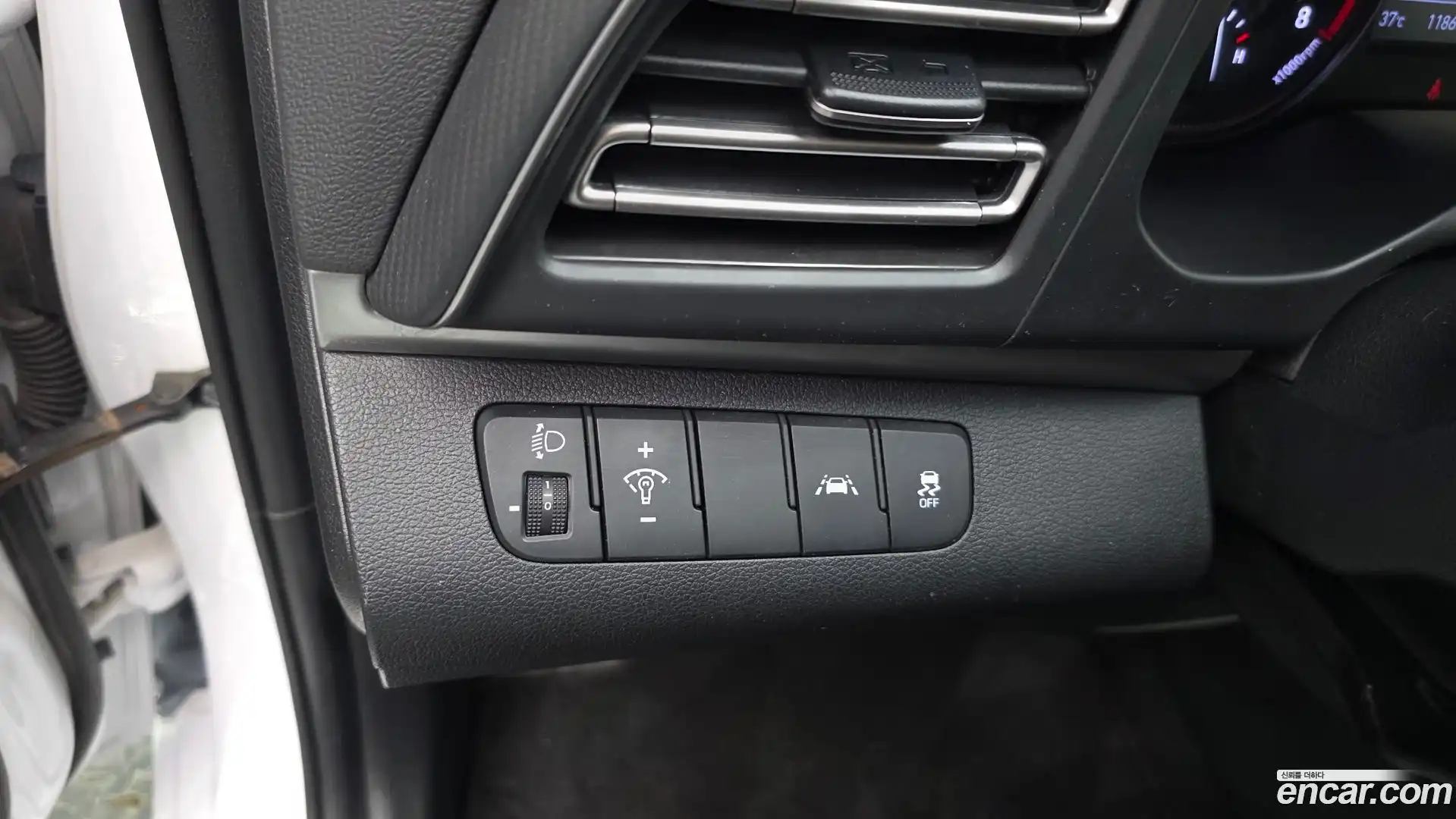 AVANTE Hyundai 2019.9-OPTION-018