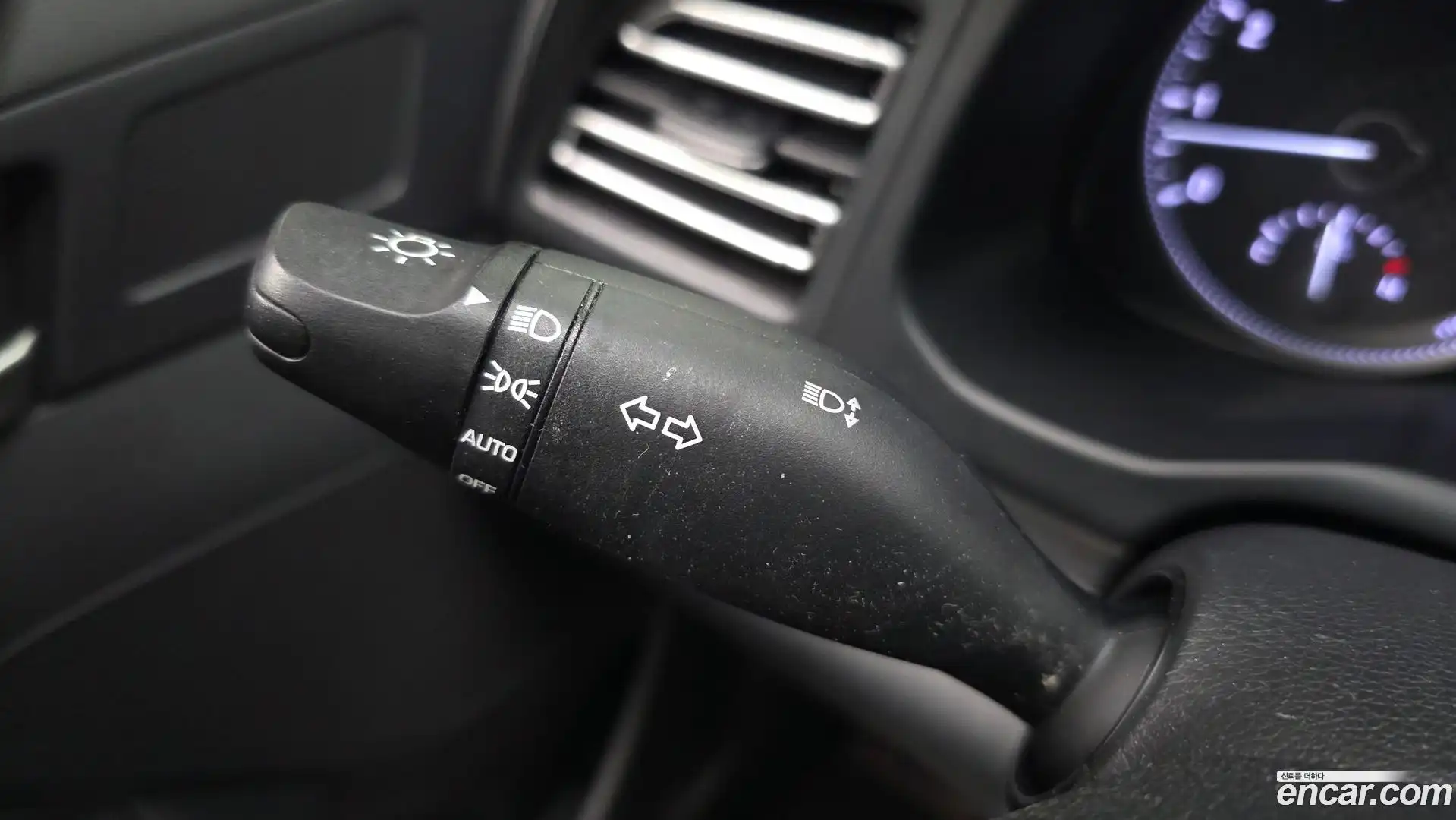 AVANTE Hyundai 2019.9-OPTION-020