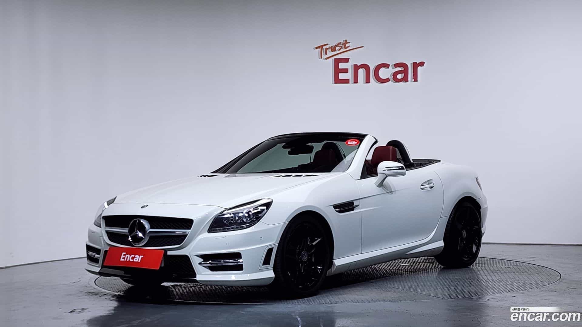 SLK-Class Mercedes-Benz 2013.0-OUTER-001