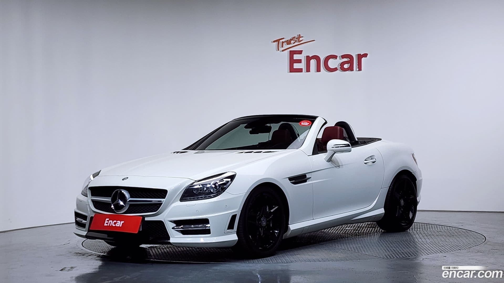 Main__Slider__Photo:SLK-Class Mercedes-Benz 2013.0-0
