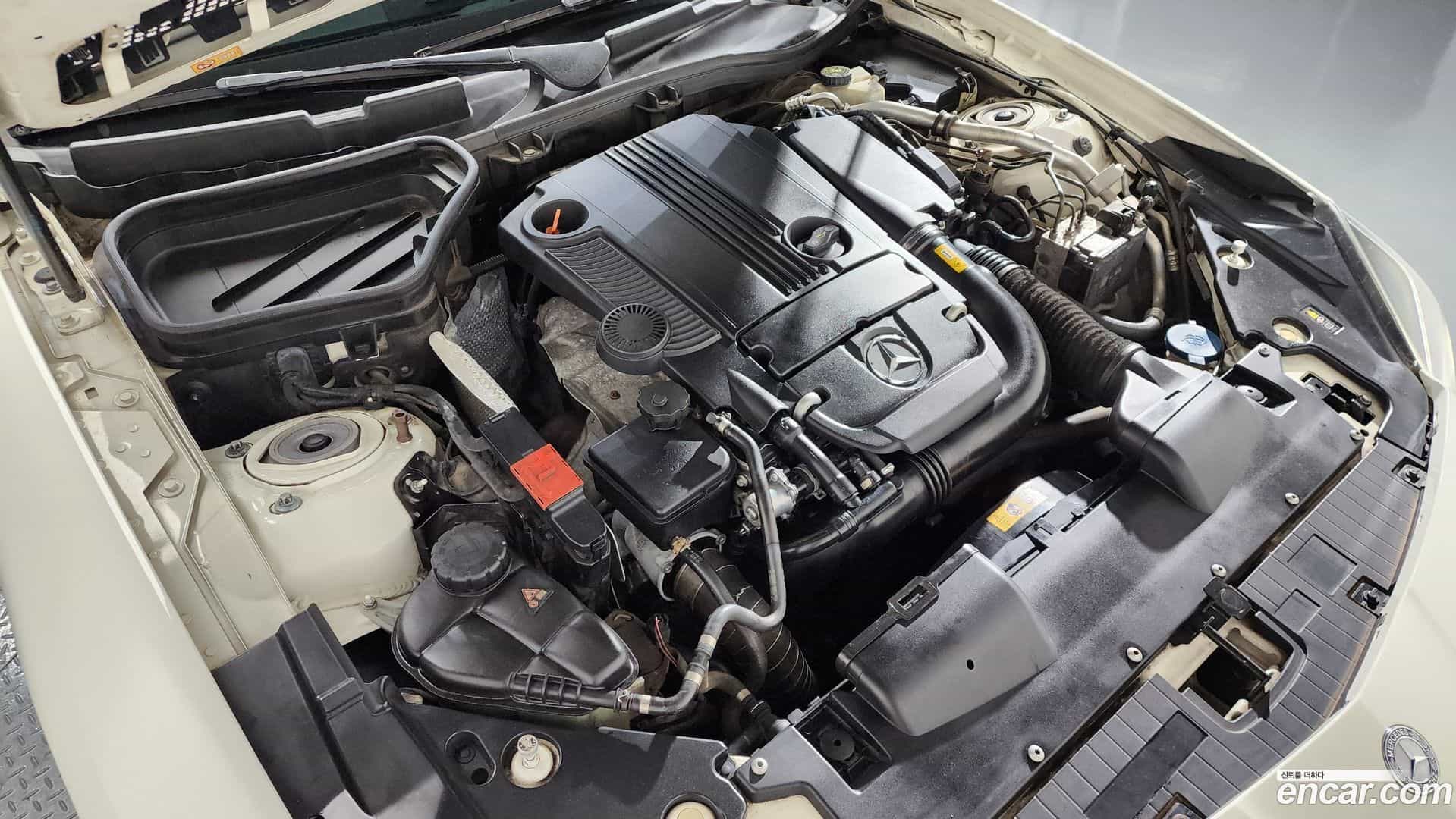 SLK-Class Mercedes-Benz 2013.0-OUTER-006