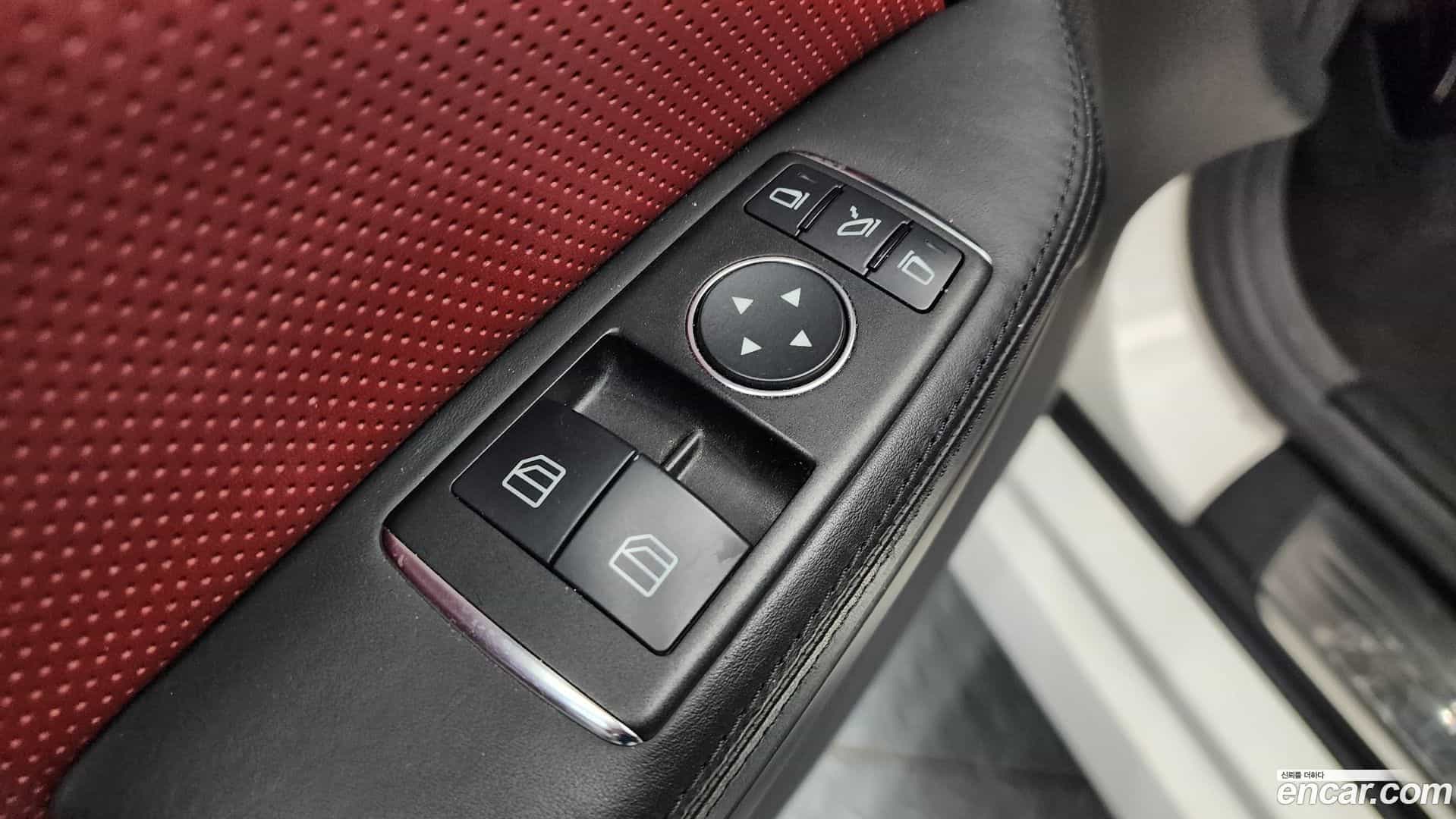 SLK-Class Mercedes-Benz 2013.0-OPTION-018