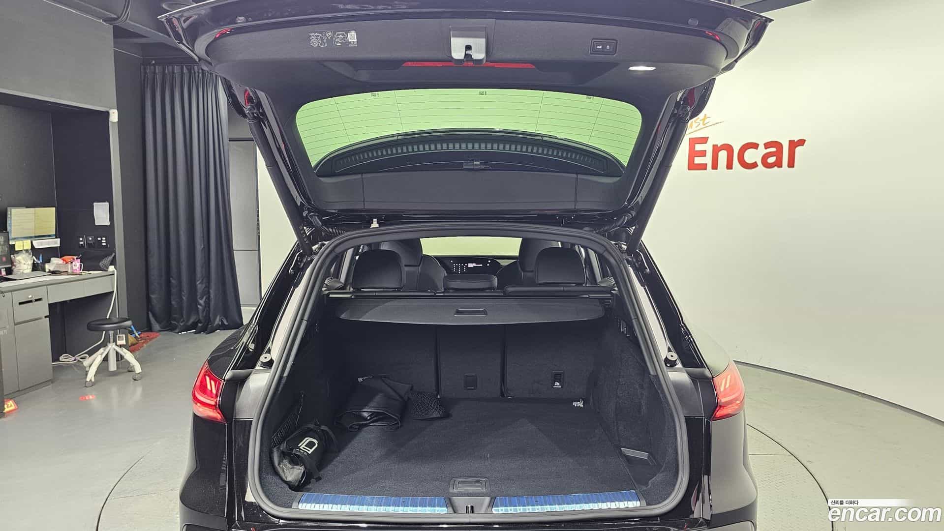 Q5 Audi 2025.11-OPTION-021
