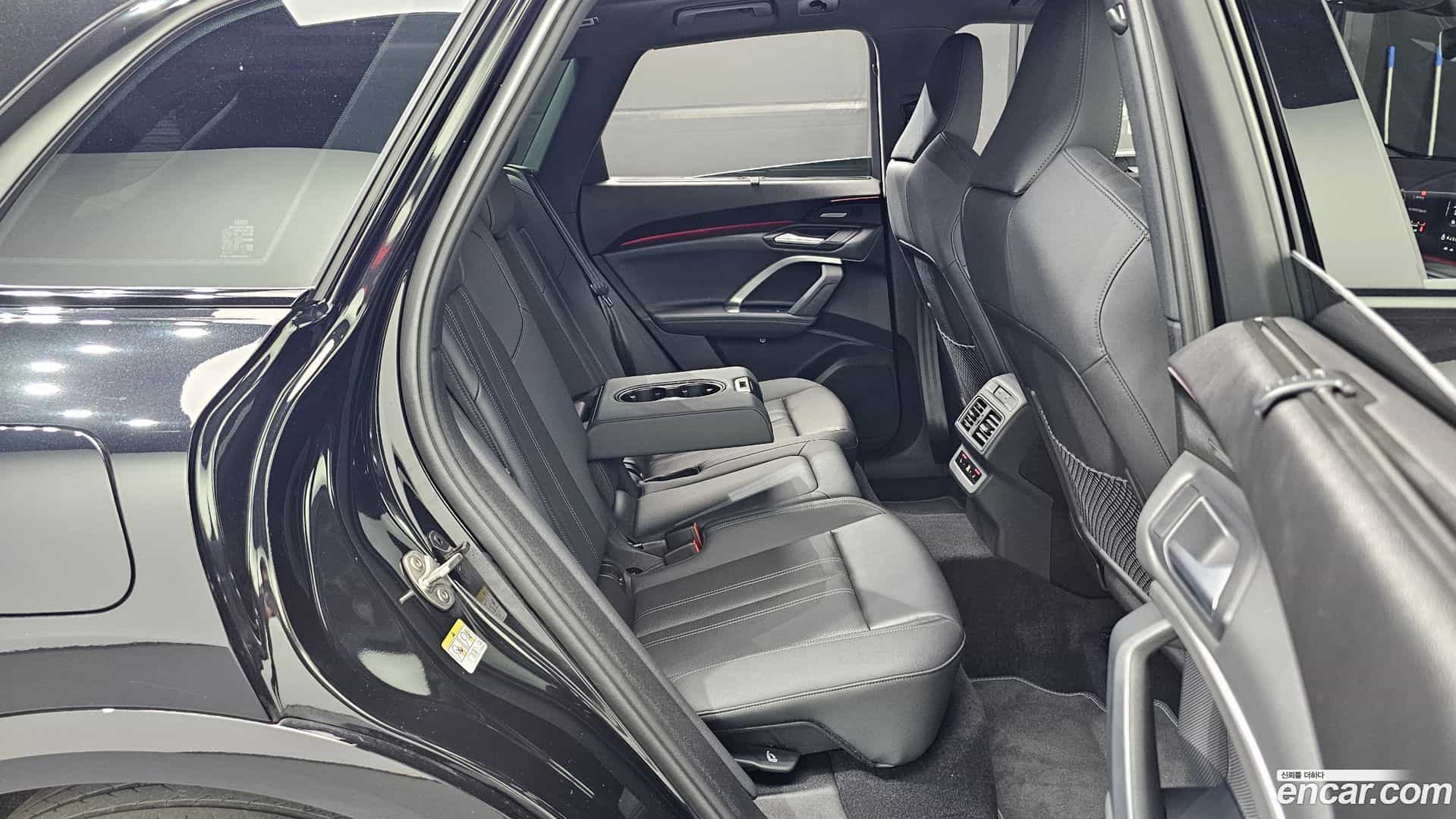 Q5 Audi 2025.11-OPTION-023