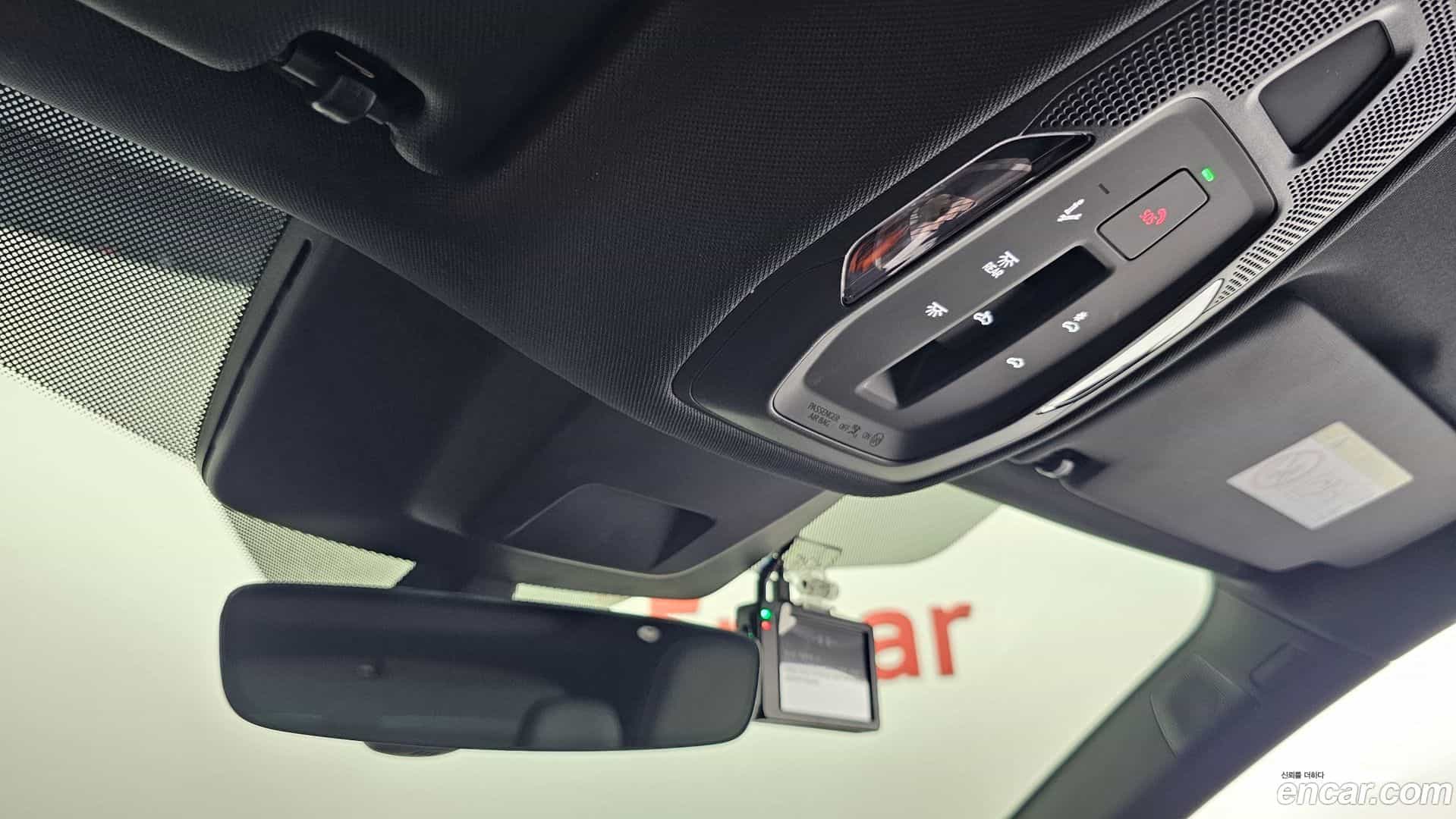 Q5 Audi 2025.11-OPTION-024