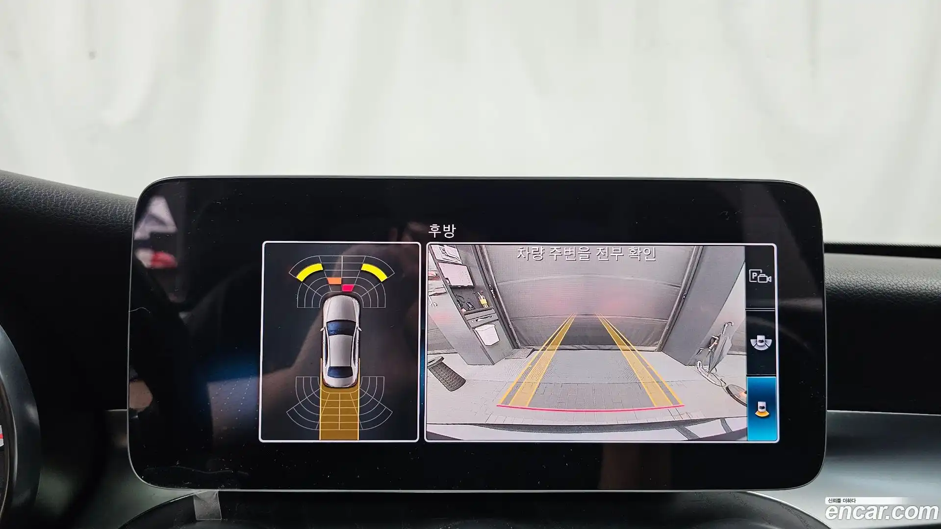 C-Class Mercedes-Benz 2019.4-OPTION-019