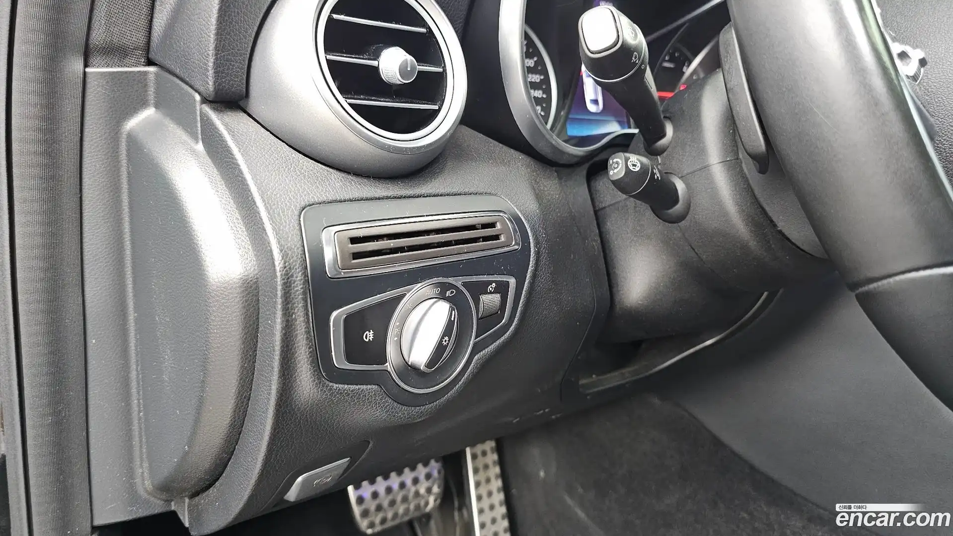 C-Class Mercedes-Benz 2019.4-OPTION-040