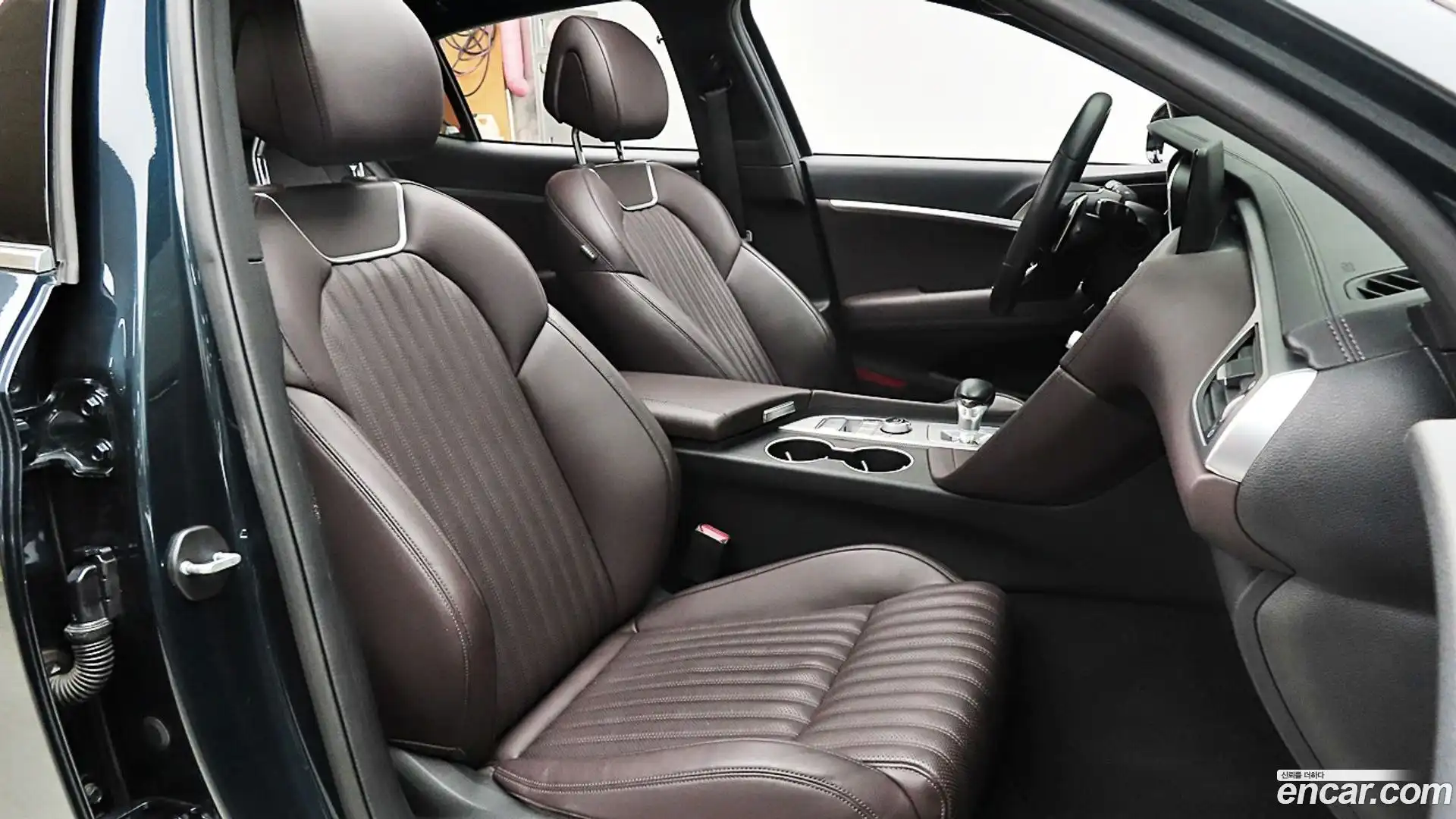 G70 Genesis 2021.0-OPTION-016
