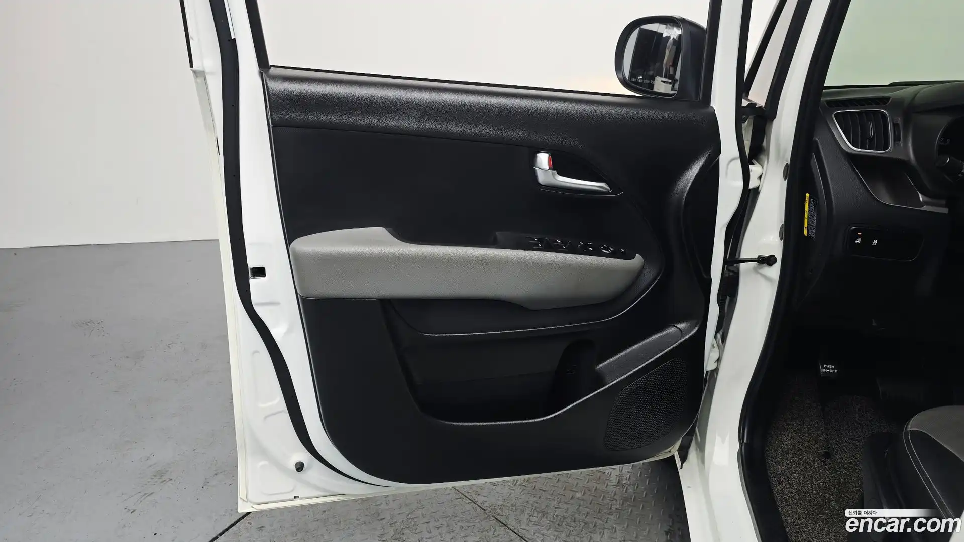 RAY Kia 2022.5-INNER-034