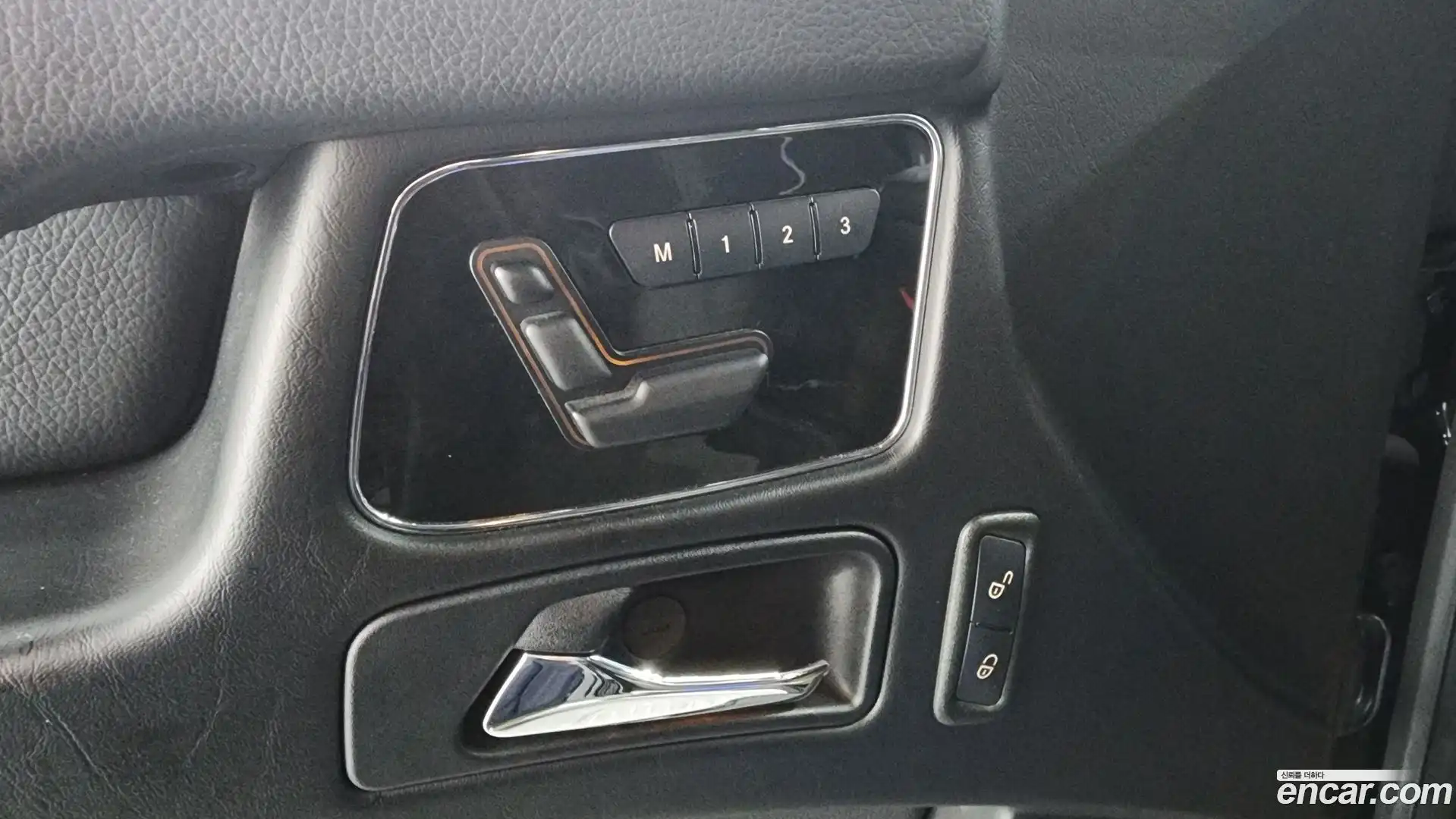 G-Class Mercedes-Benz 2017.11-OPTION-019
