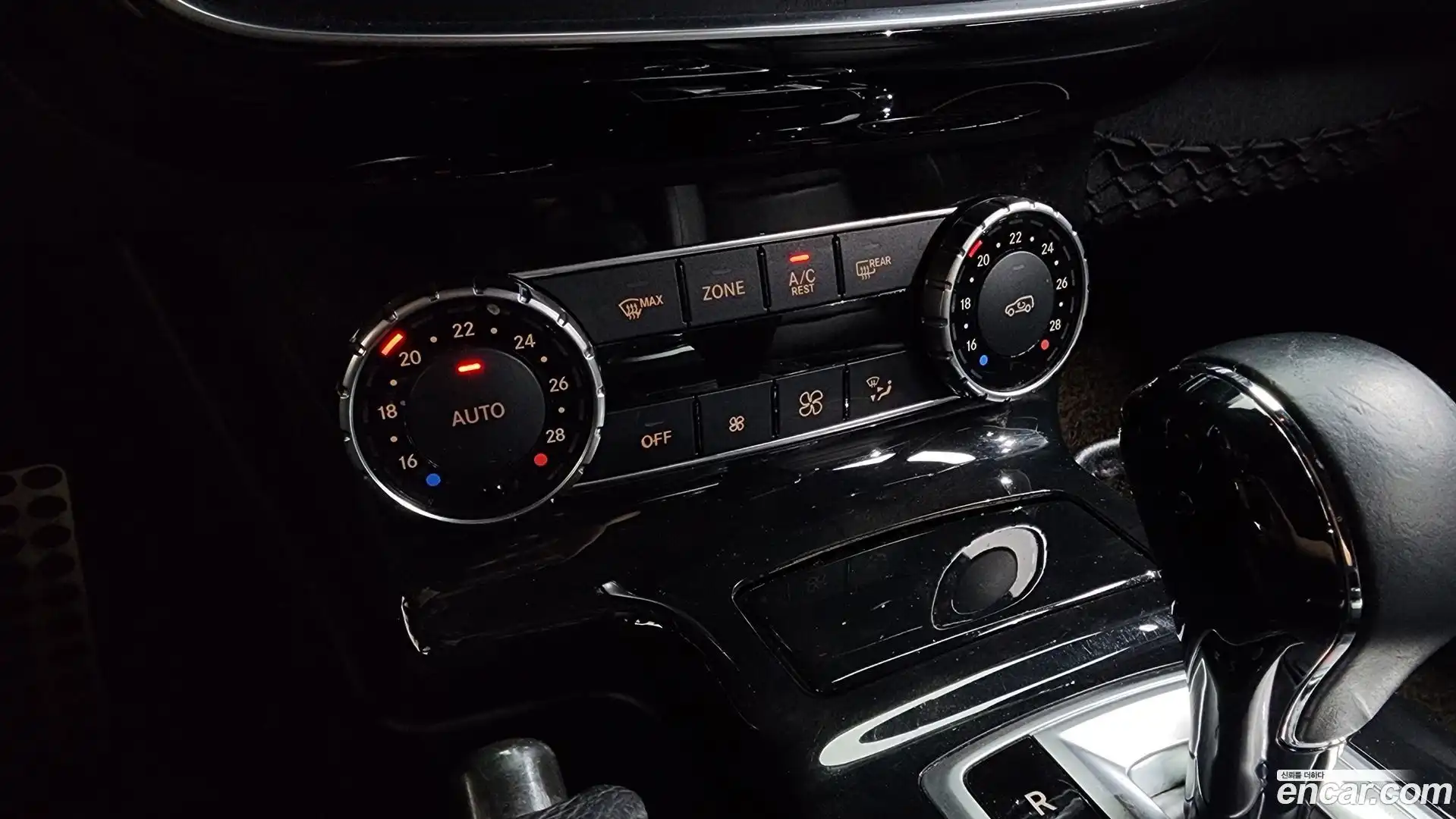 G-Class Mercedes-Benz 2017.11-OPTION-021