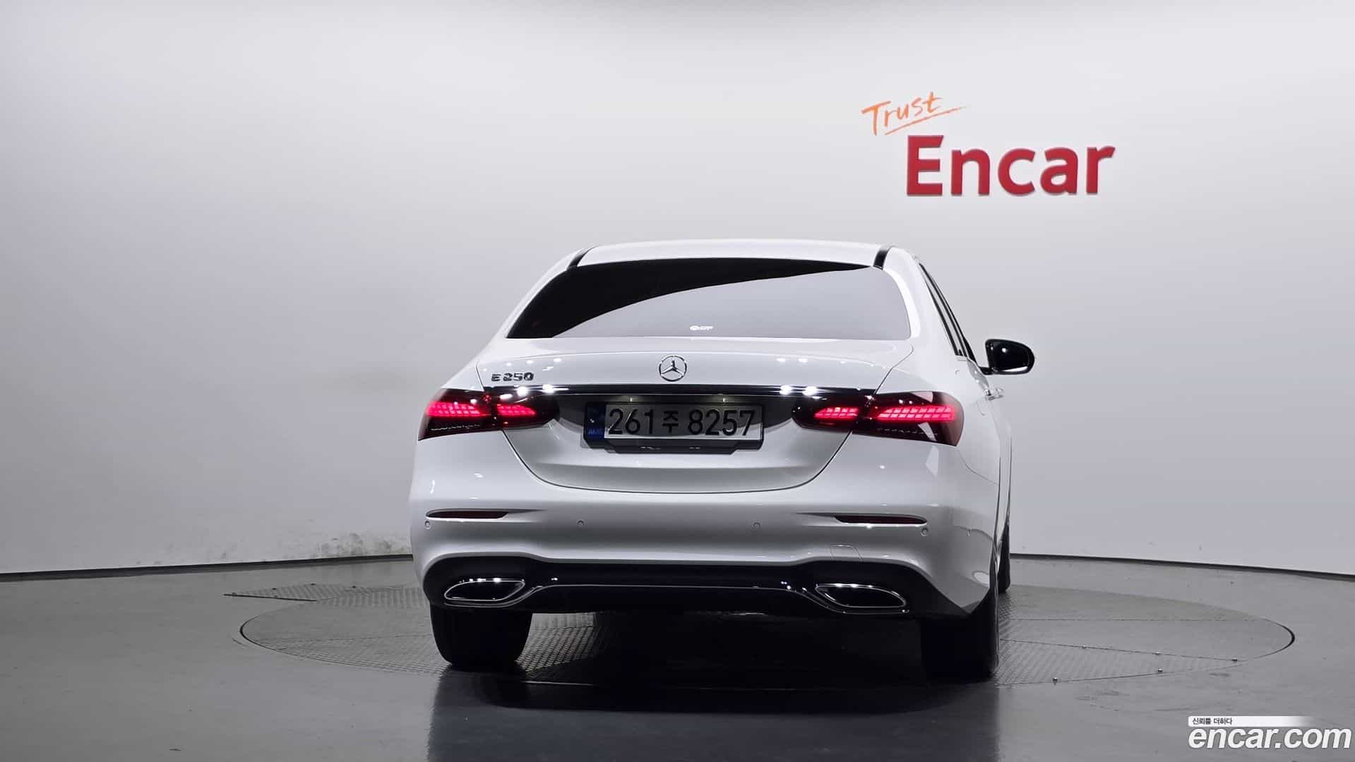 E-Class Mercedes-Benz 2023.5-OUTER-004