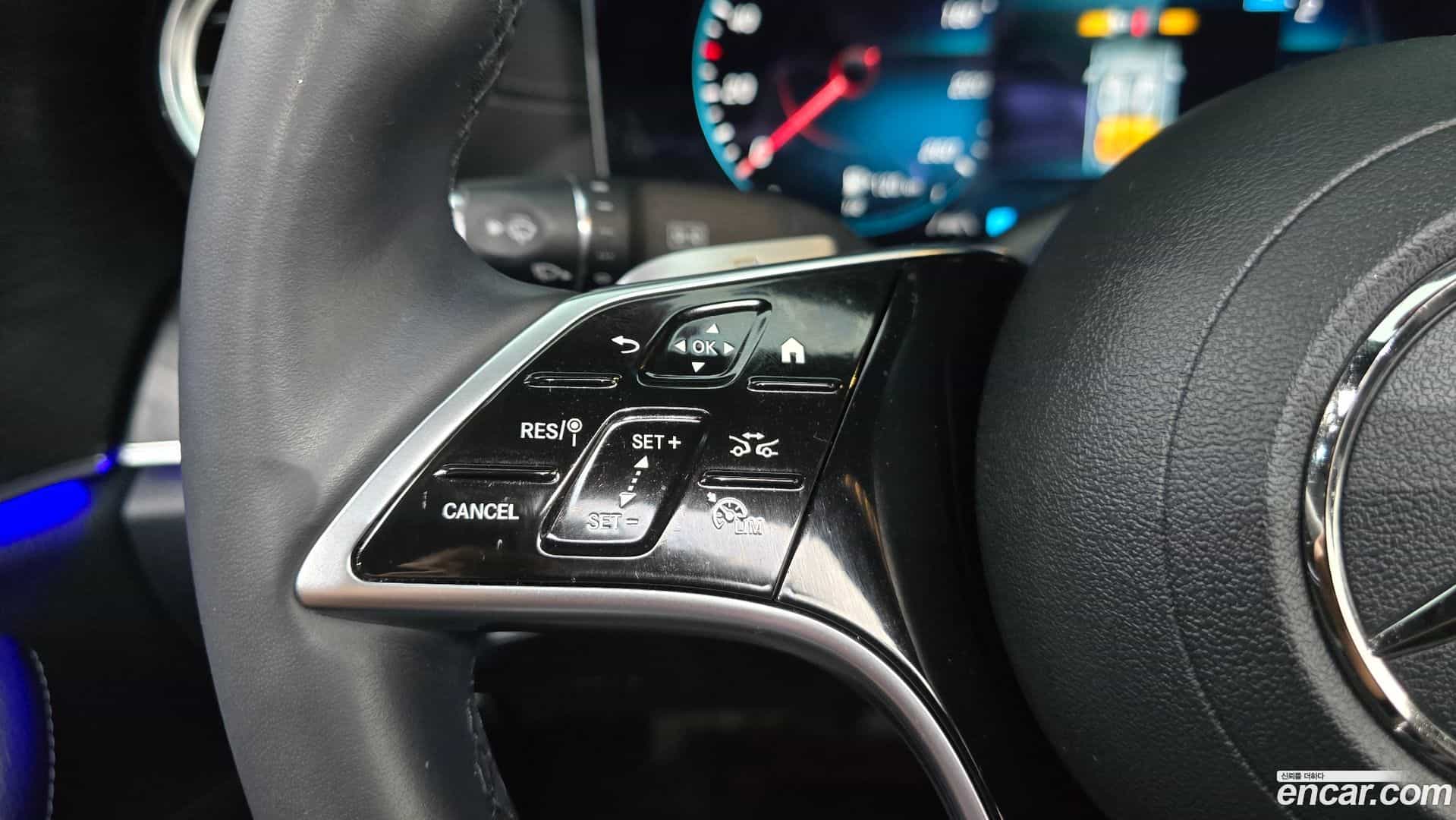 E-Class Mercedes-Benz 2023.5-OPTION-041