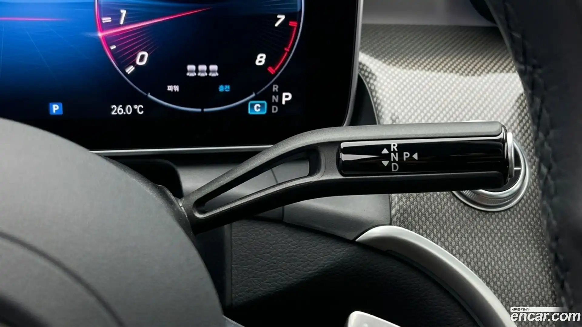 GLC-Class Mercedes-Benz 2025.4-INNER-009