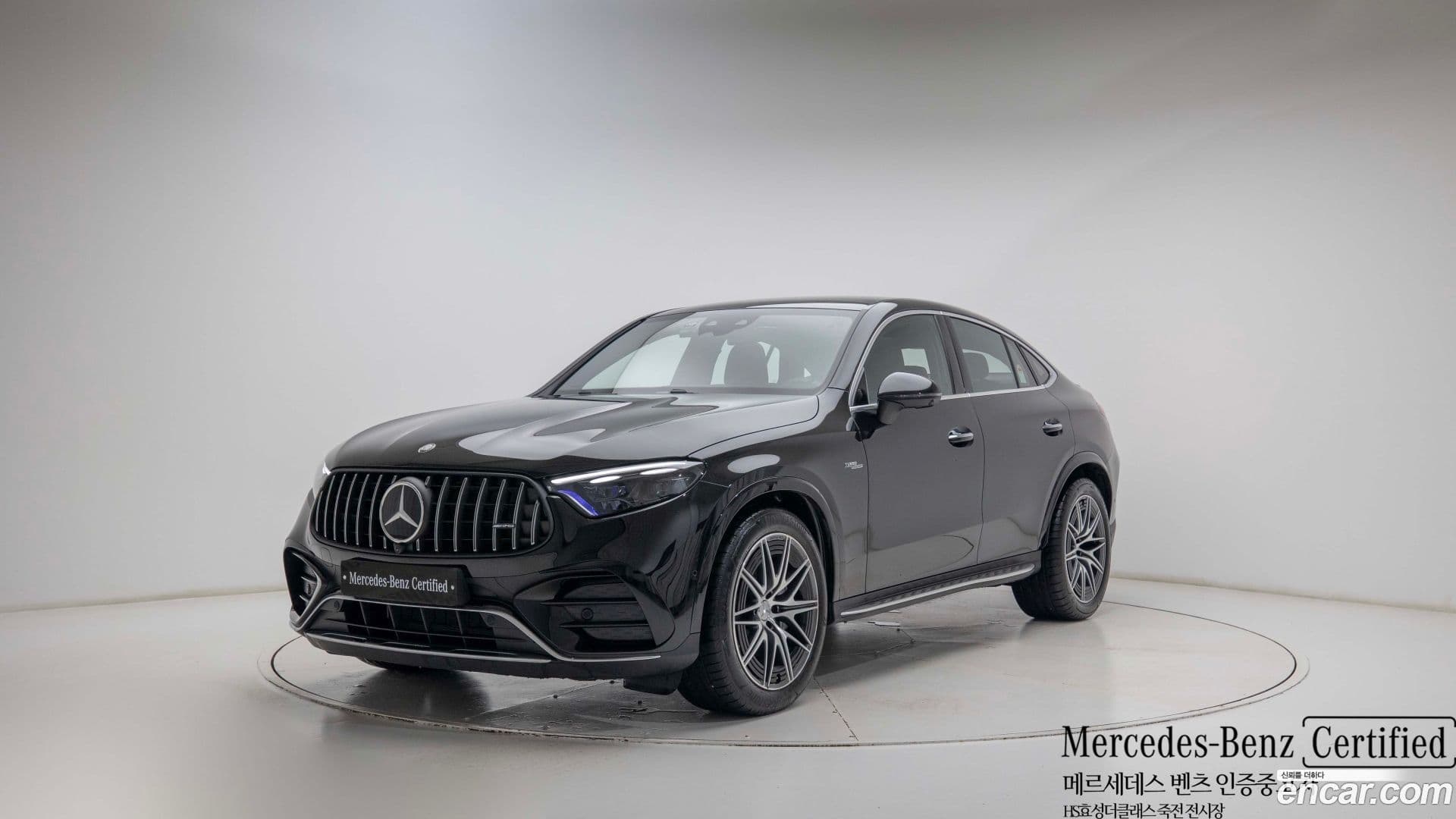 Main__Slider__Photo:GLC-Class Mercedes-Benz 2025.8-0