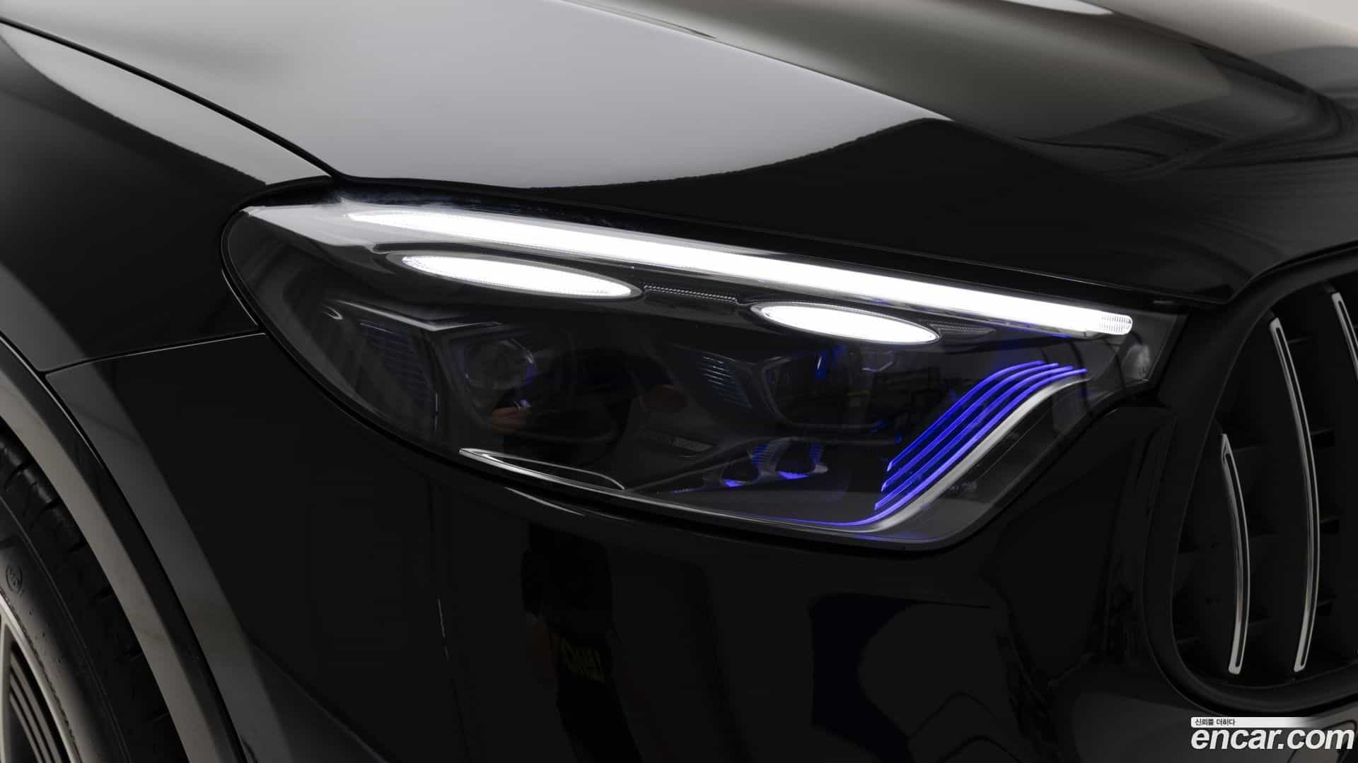 GLC-Class Mercedes-Benz 2025.8-OPTION-022