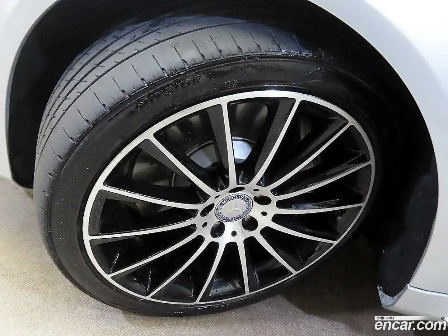 S-Class Mercedes-Benz 2017.1-OPTION-024