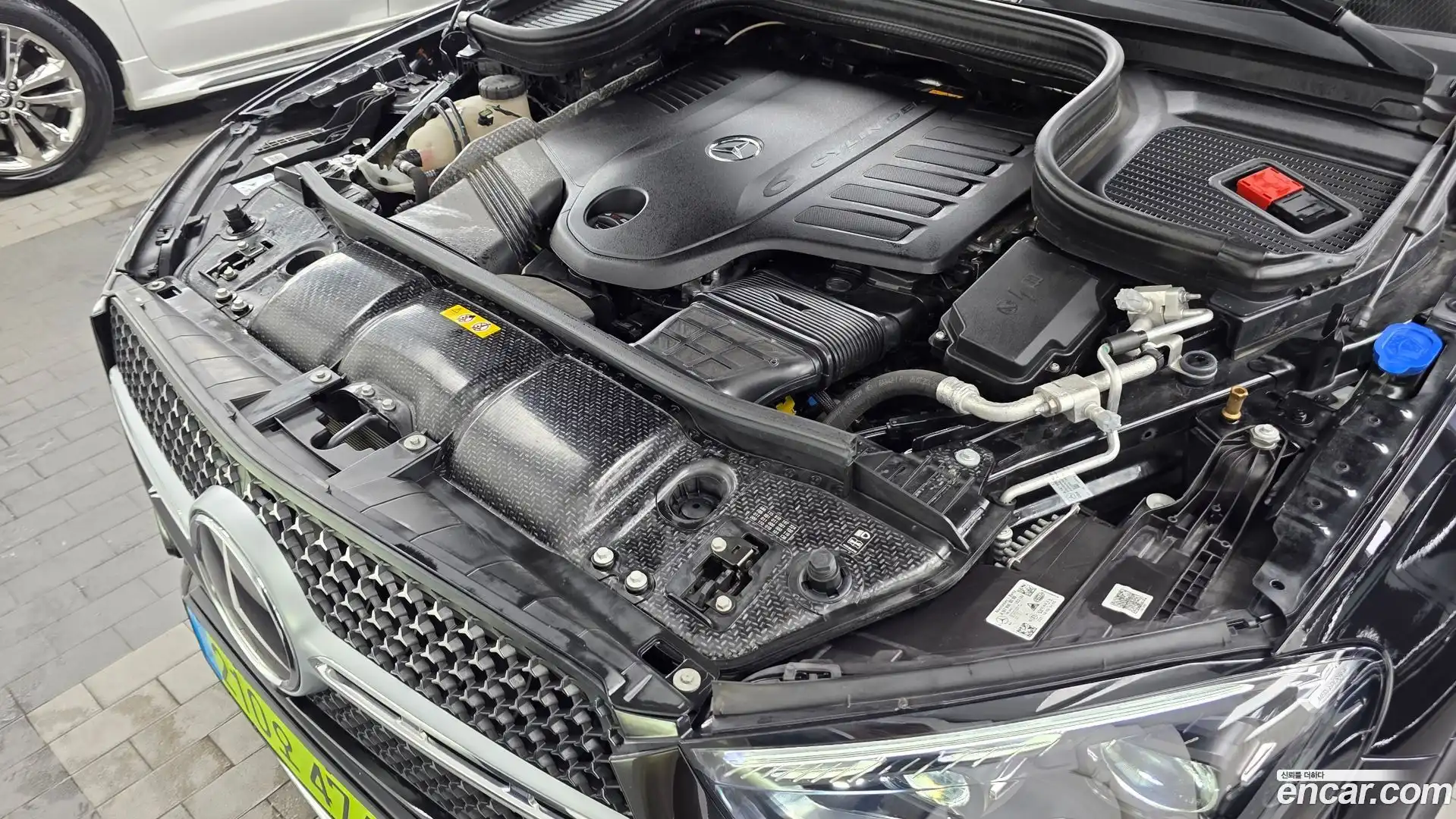 GLE-Class Mercedes-Benz 2025.2-OUTER-006