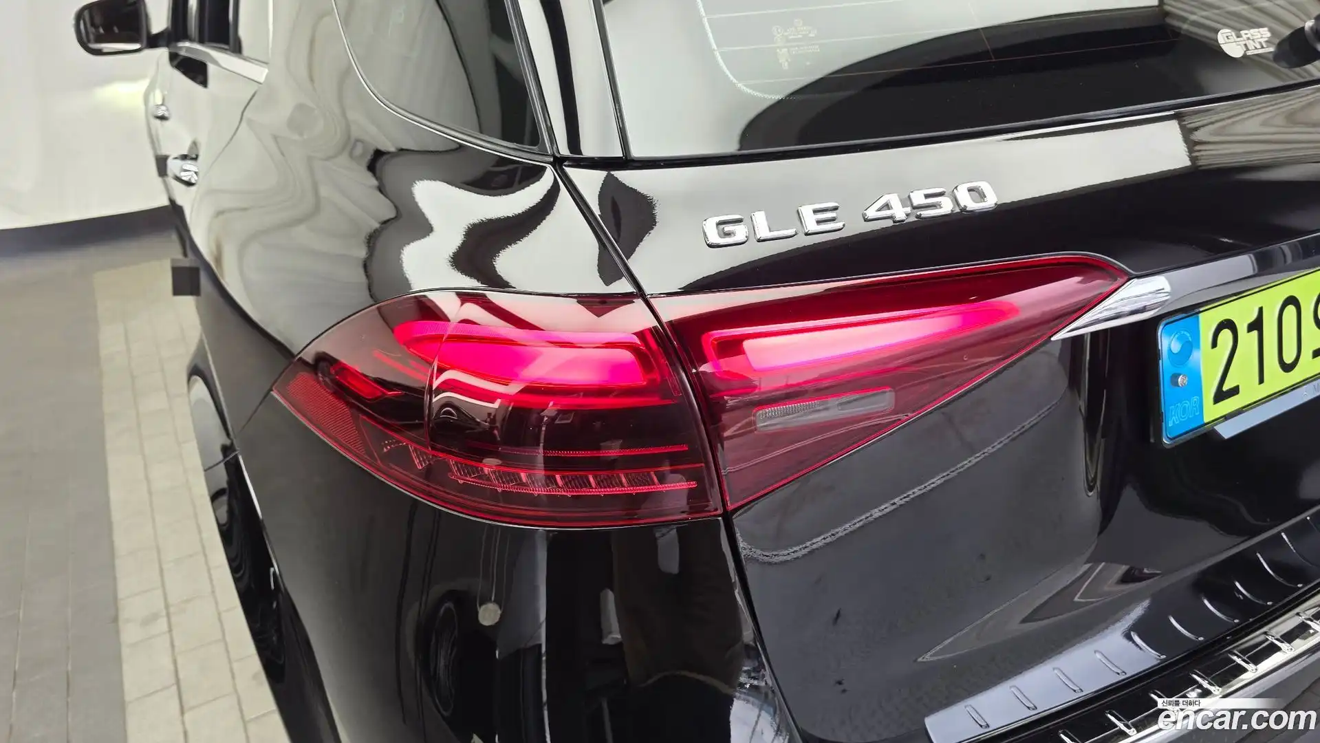 GLE-Class Mercedes-Benz 2025.2-OUTER-033